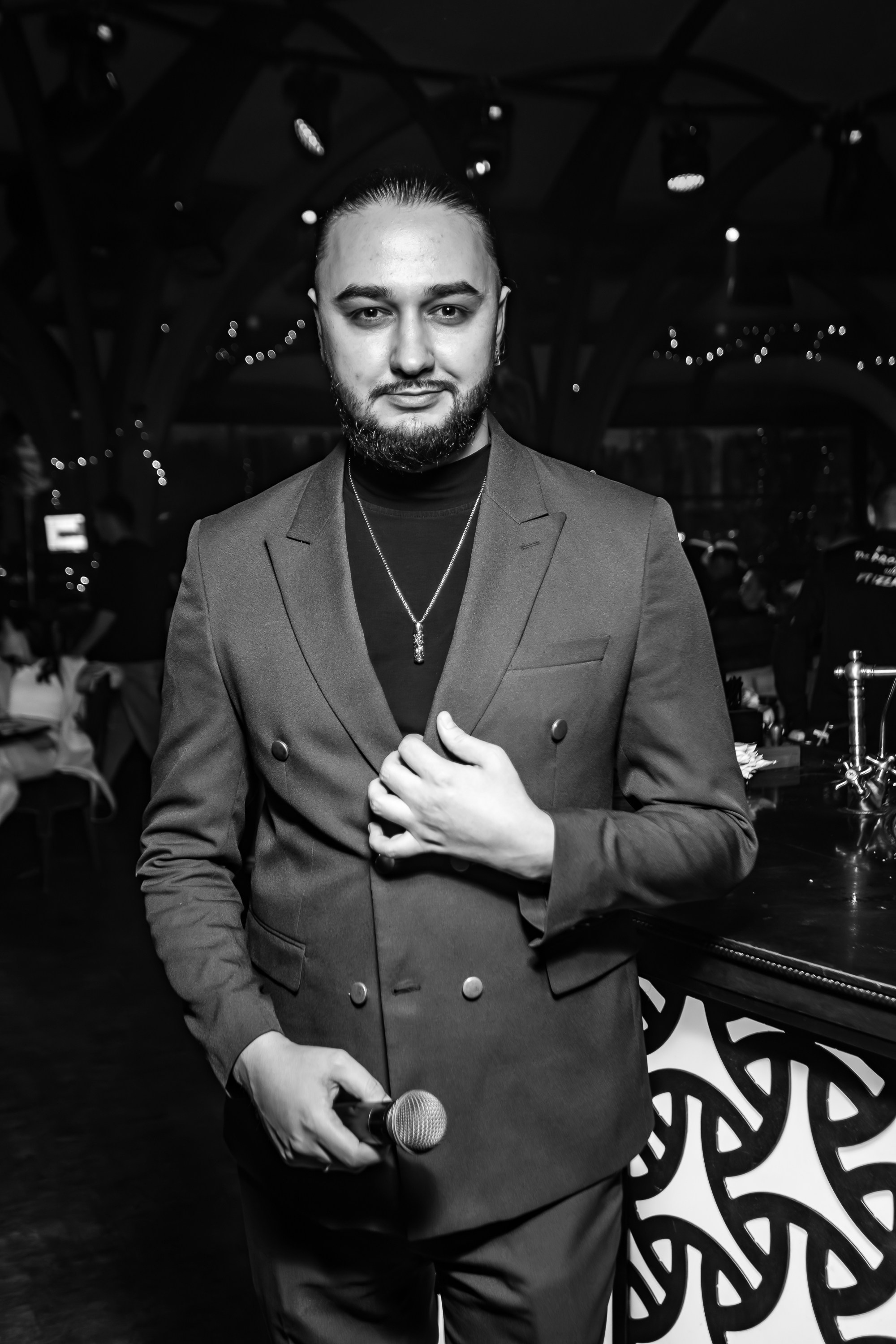 PTIZZA SHOW. Gold & Black in Ptizza Bar_Ялта_6.07.2025. Аминов Руслан | Фотограф