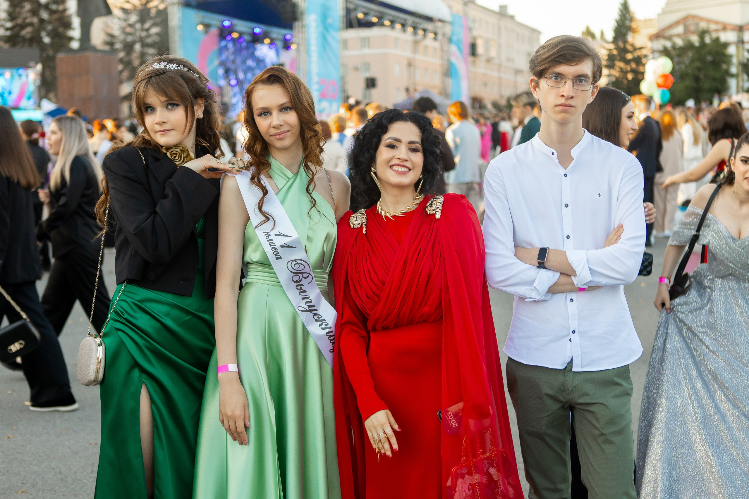 Выпускной Гимназия 12 2024 г. Свадебный и портретный Фотограф в Липецке Дмитрий Котюков