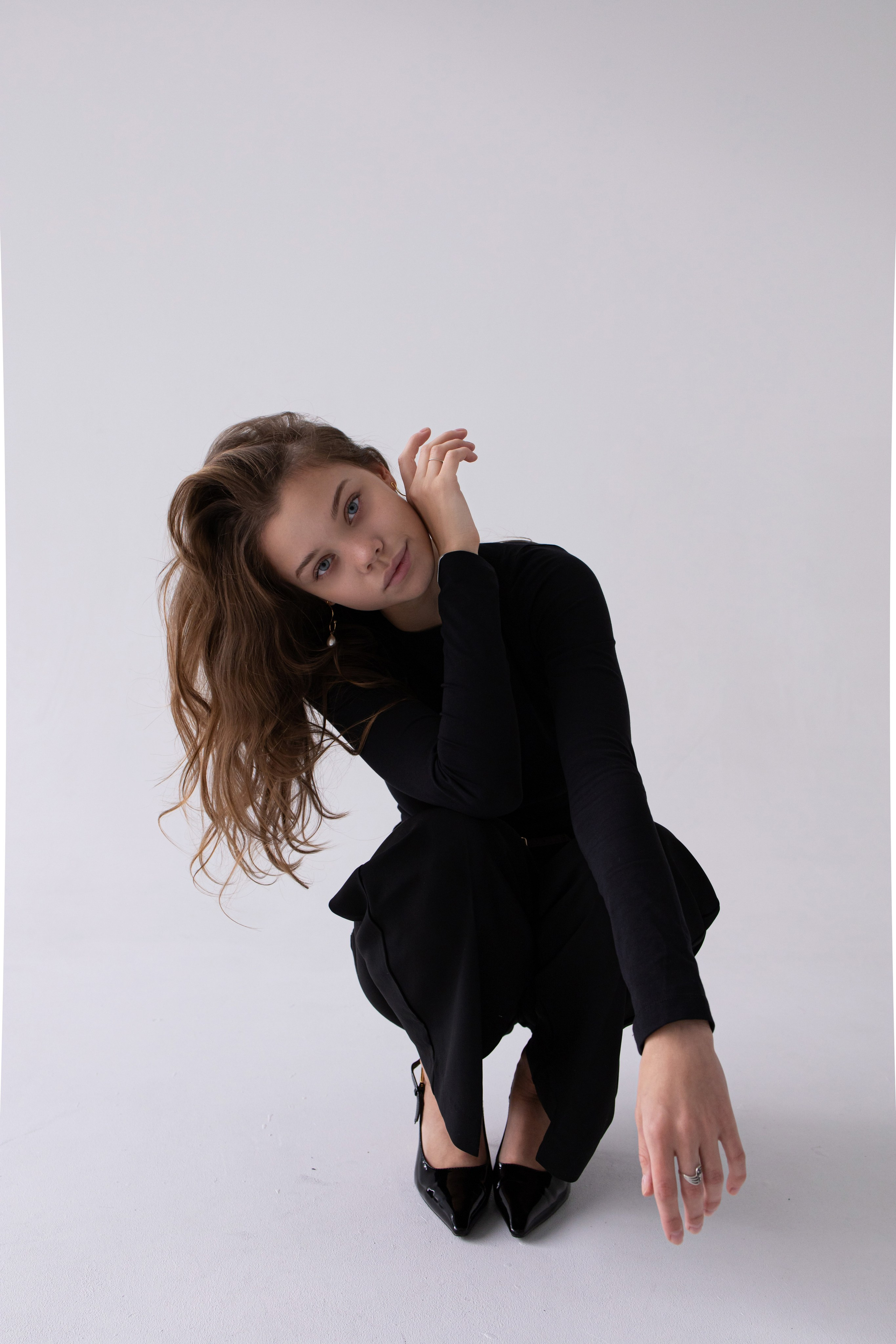 Женские портреты в студии. Главная