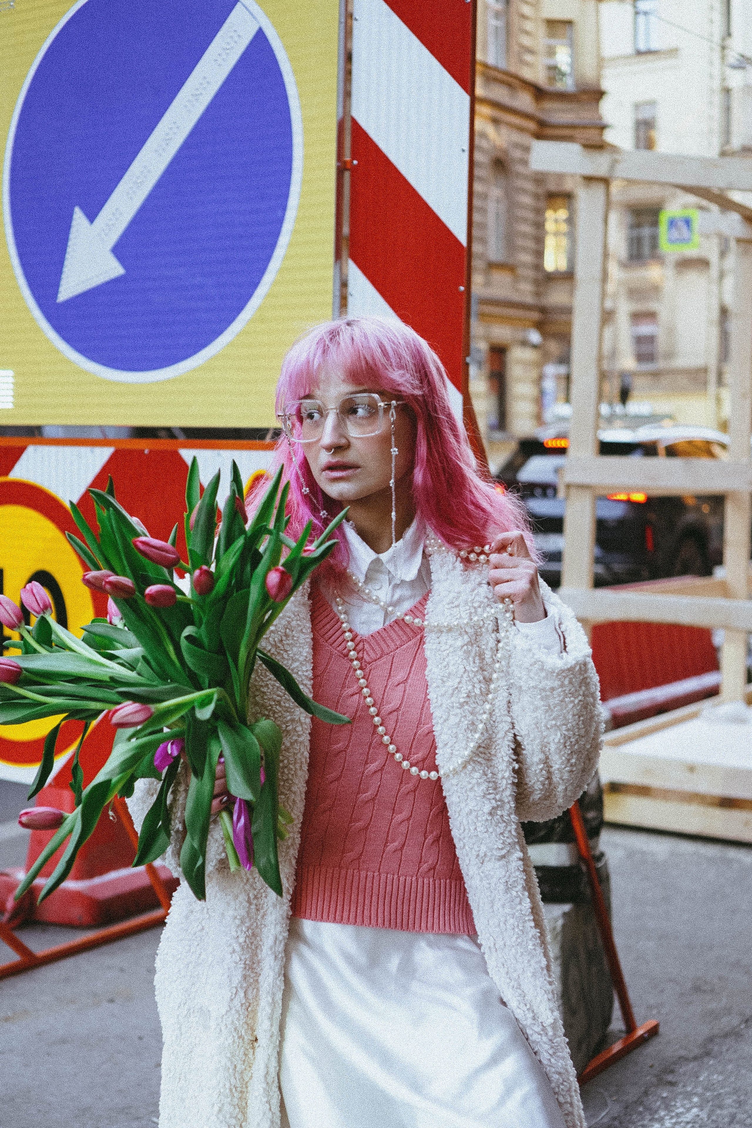 Прогулочная фотосессия с тюльпанами. Профессиональный фотограф, Санкт-Петербург — Виктория Богомолова