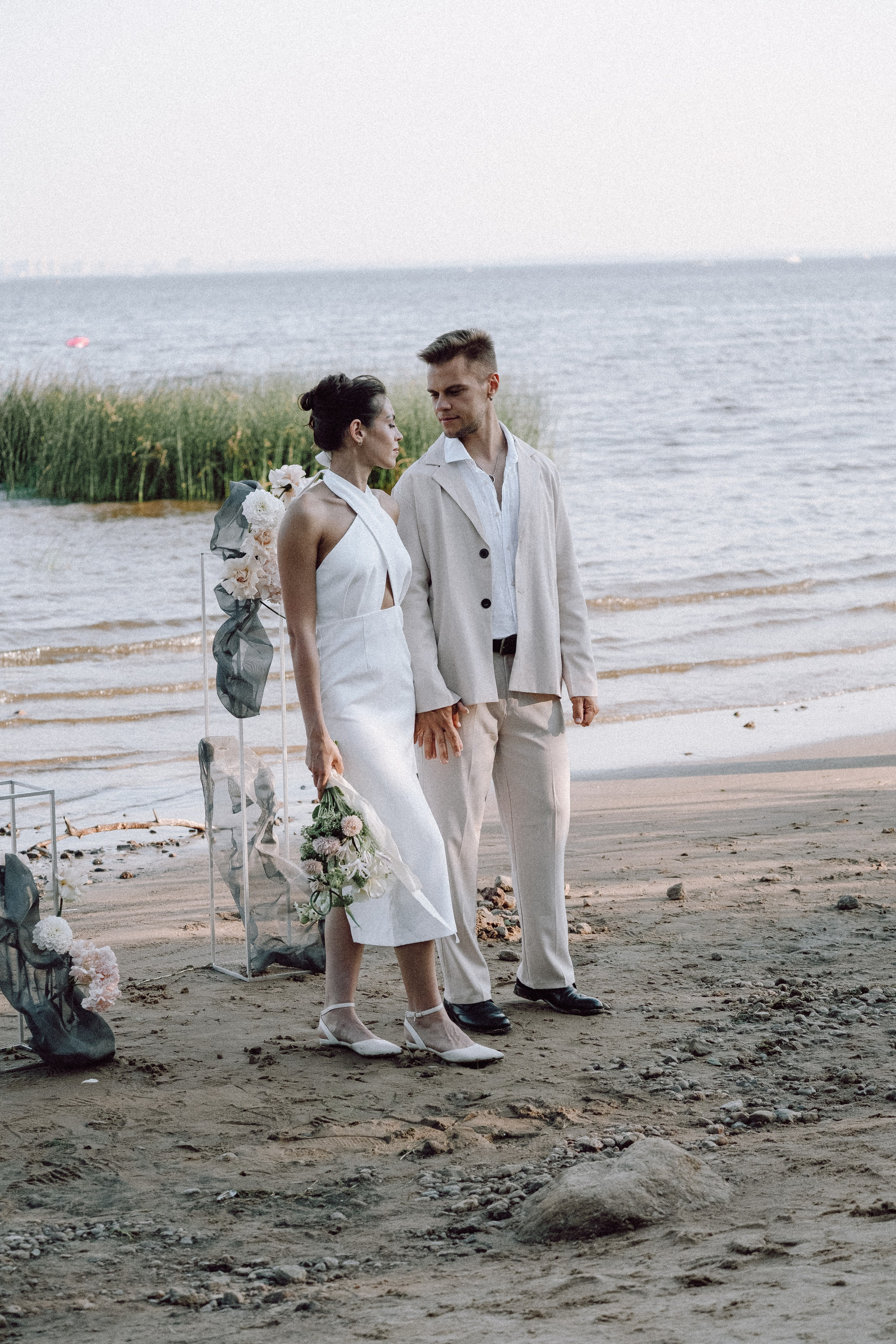 СВАДЕБНАЯ ФОТОСЕССИЯ ВЫЕЗДНОЙ ЦЕРЕМОНИИ (ФИНСКИЙ ЗАЛИВ). Профессиональный фотограф, Санкт-Петербург — Виктория Богомолова