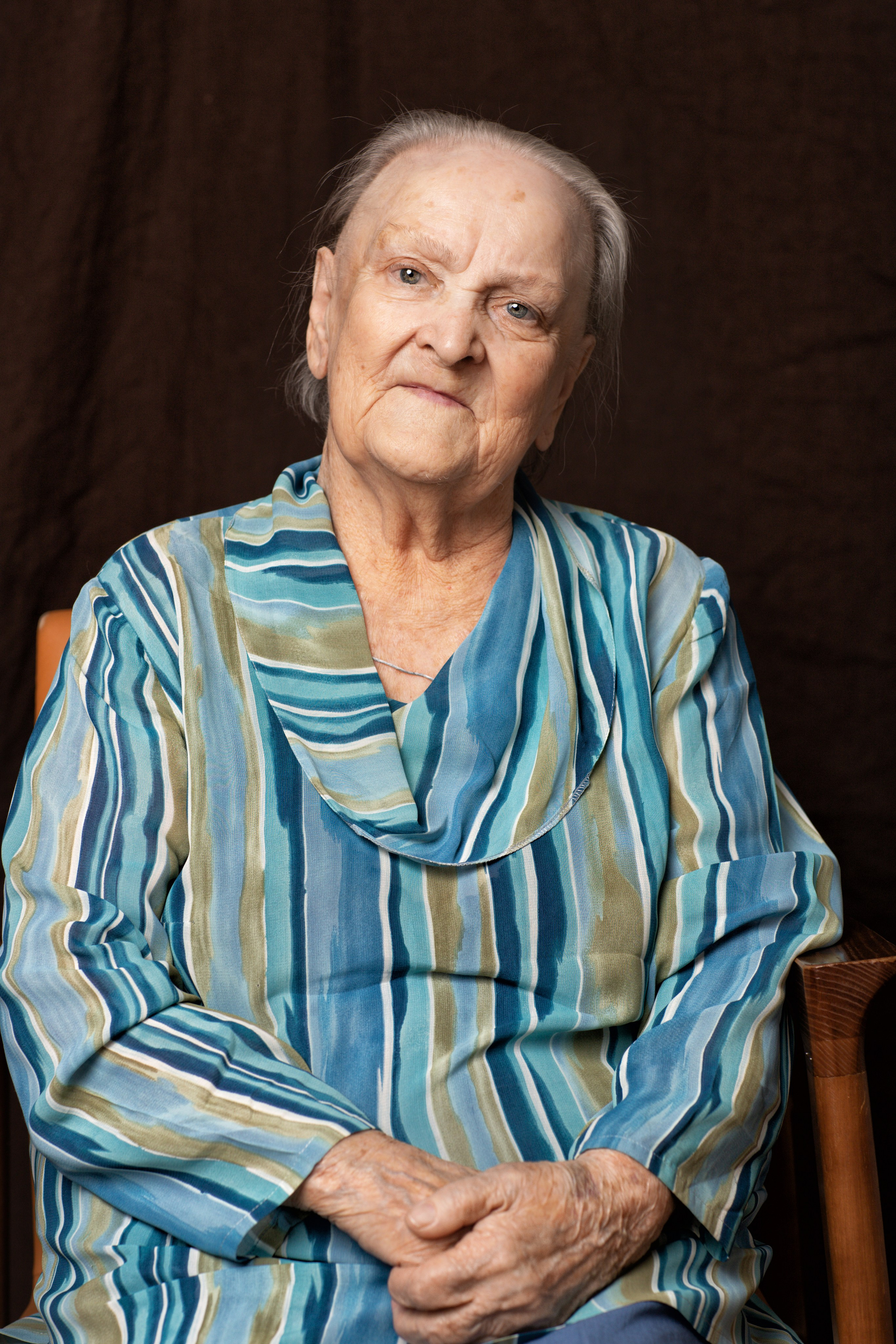 Четыре поколения. Съемка большой семьи. Фотограф Санкт-Петербург Елена Мухина