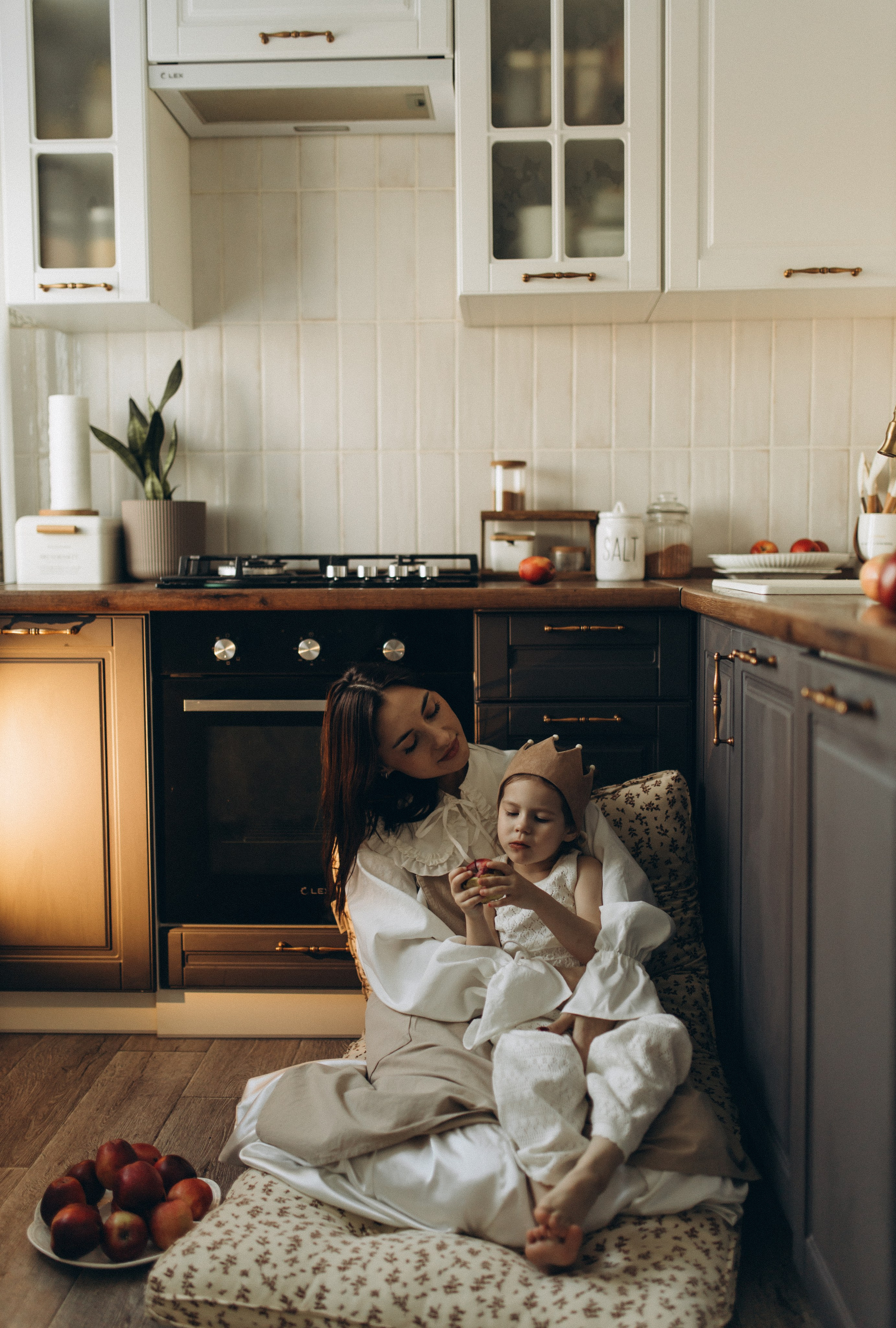 Домашняя истории о материнской любви! Виктория и Сияна. Услуги
