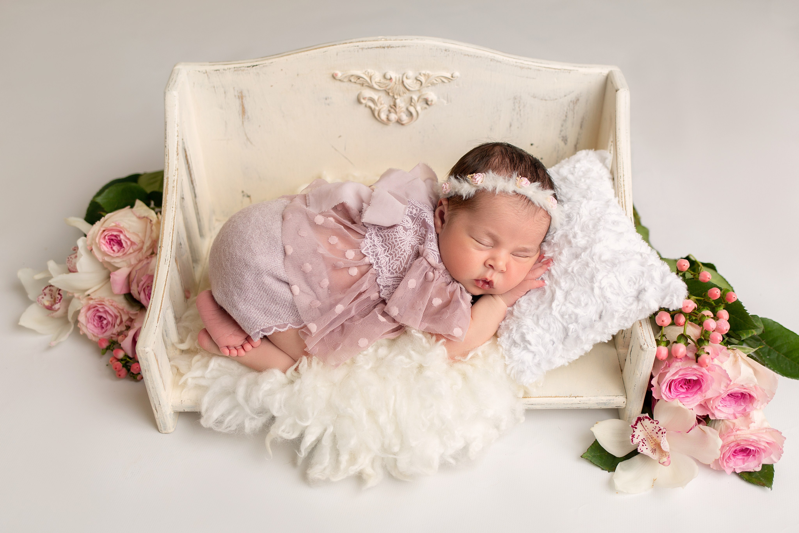 Ньюборн девочки. Фотограф новорожденных, семейный, детский фотограф в Москве и Московской области