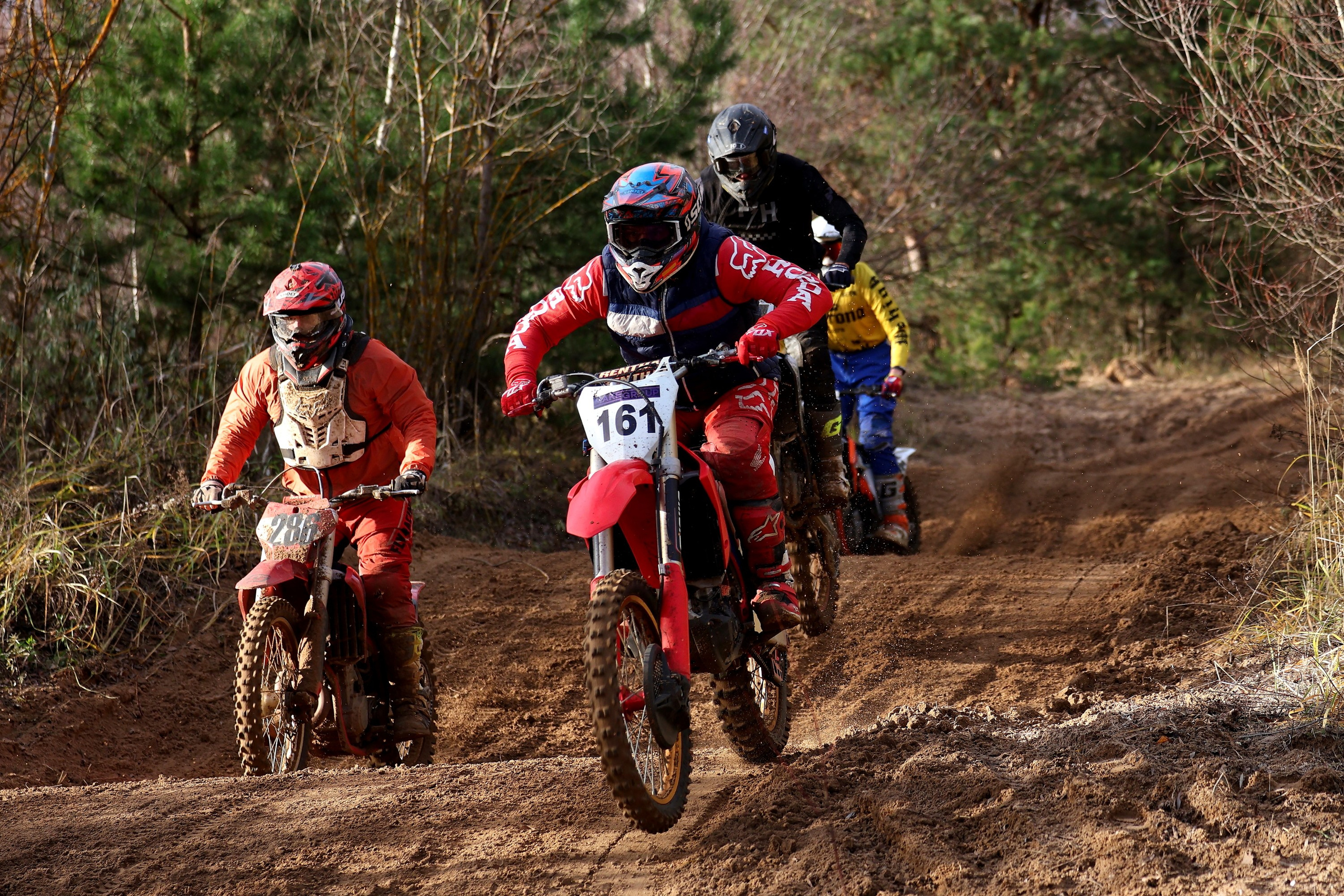 Песчаная буря. г. о. Серпухов, о. Русский. Спортивный и репортажный фотограф Ермакова Светлана