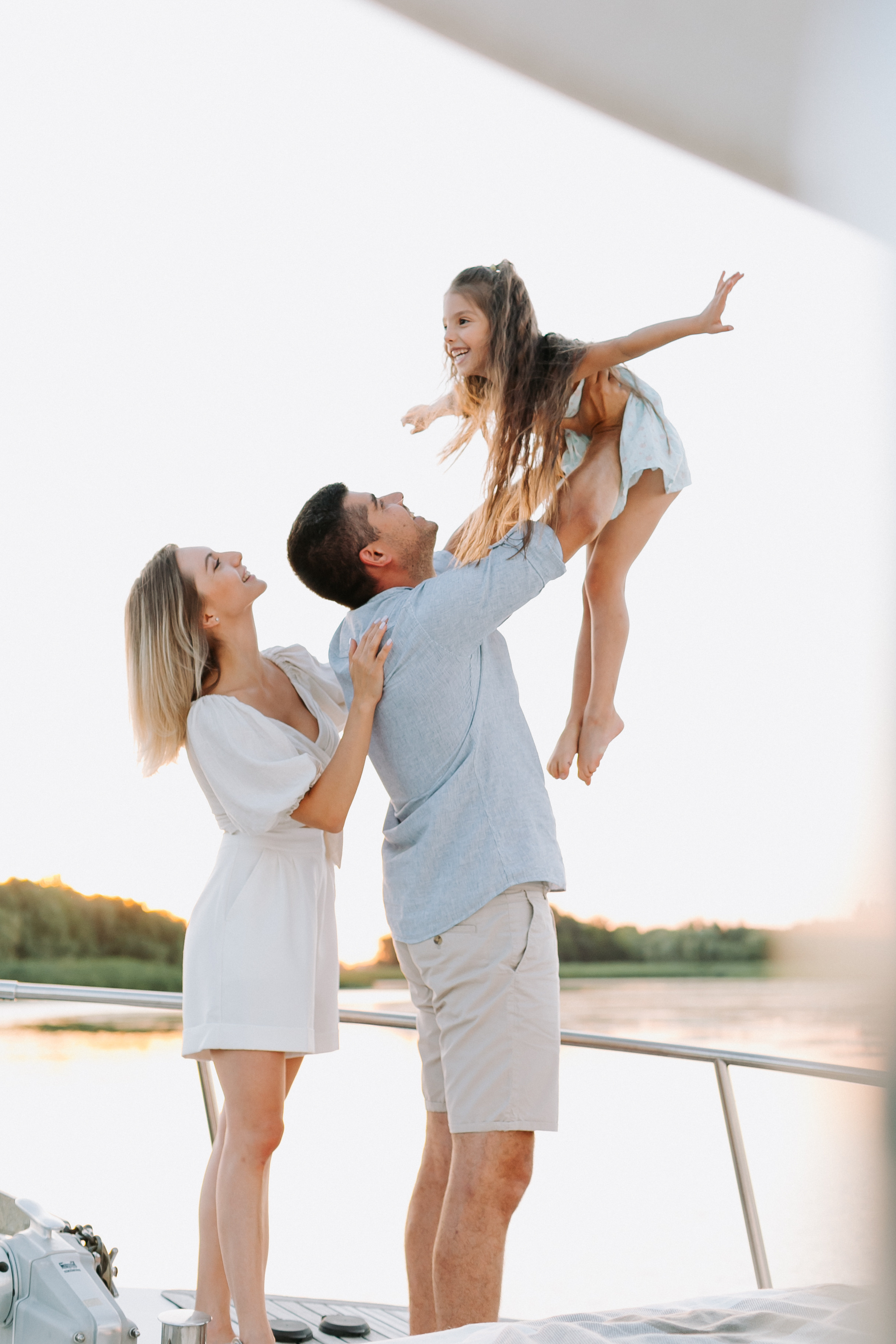 Family weekend at Old House. Maya Alieva Wedding Photographer in St.Petersburg