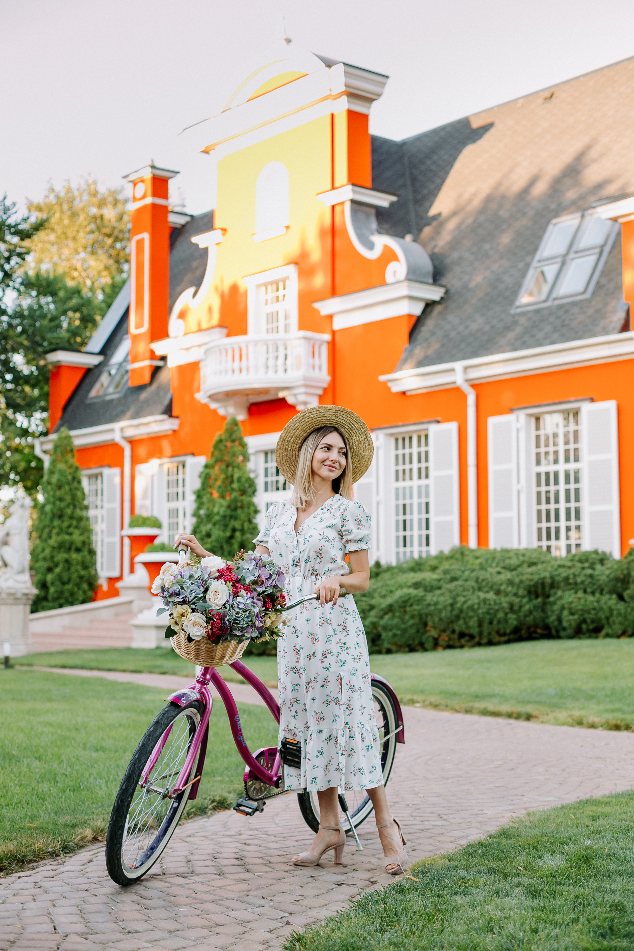 Family weekend at Old House. Maya Alieva Wedding Photographer in St.Petersburg