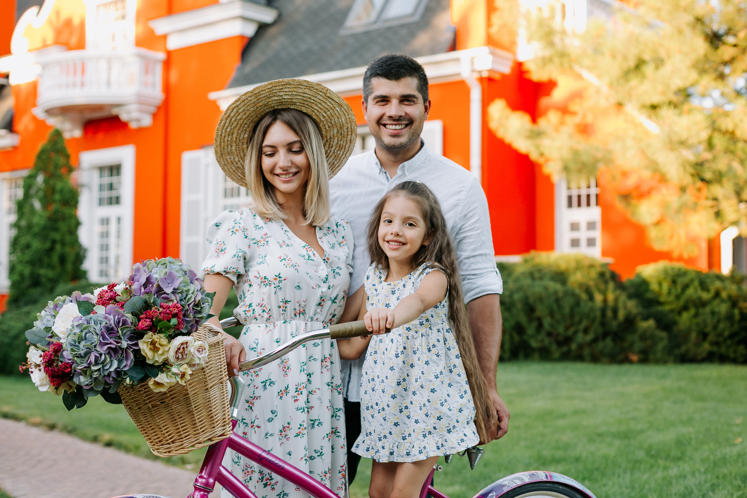 Family weekend at Old House. Maya Alieva Wedding Photographer in St.Petersburg