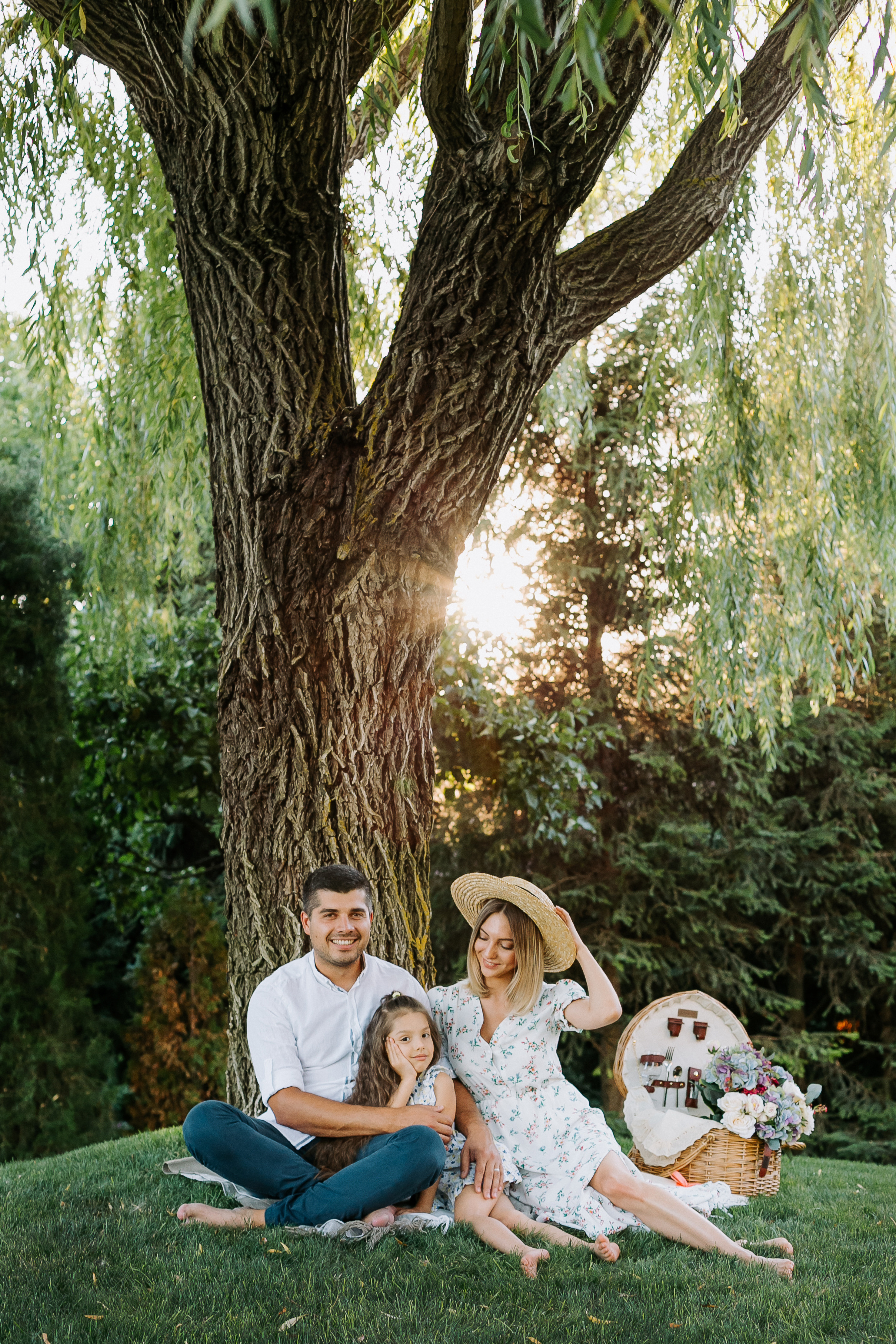 Family weekend at Old House. Maya Alieva Wedding Photographer in St.Petersburg