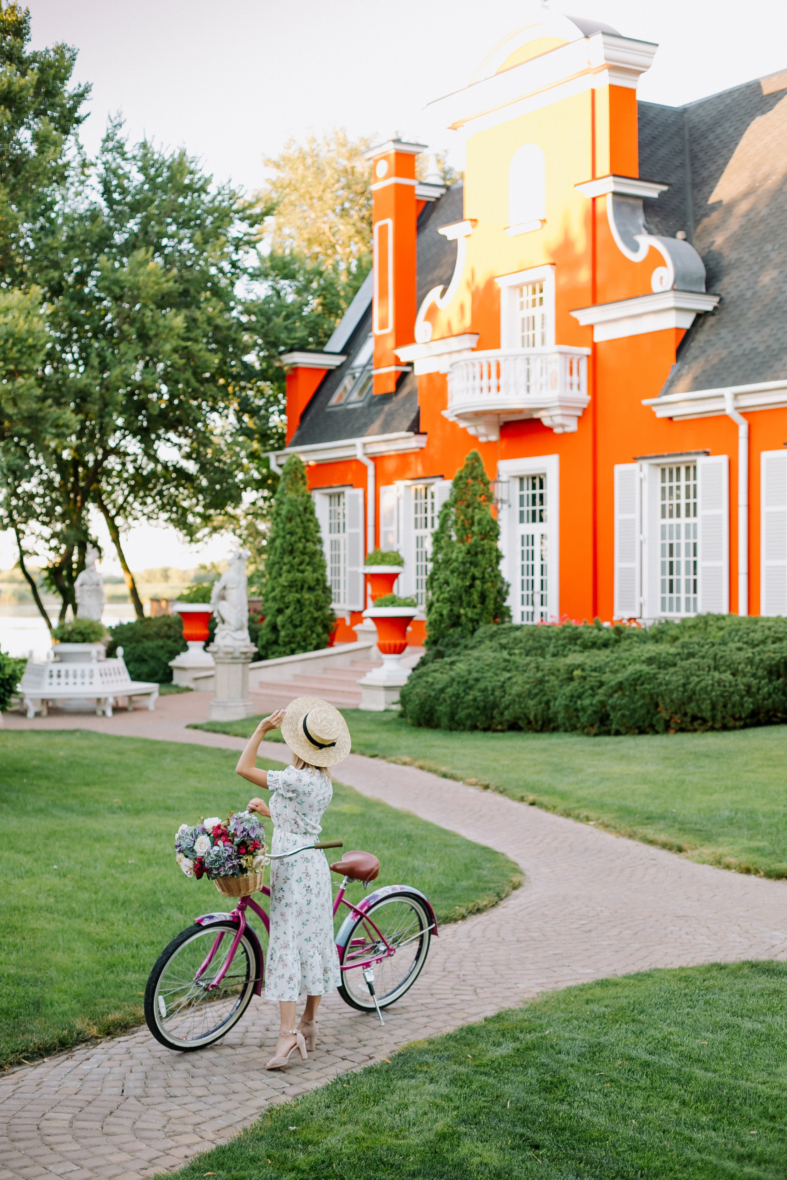 Family weekend at Old House. Maya Alieva Wedding Photographer in St.Petersburg