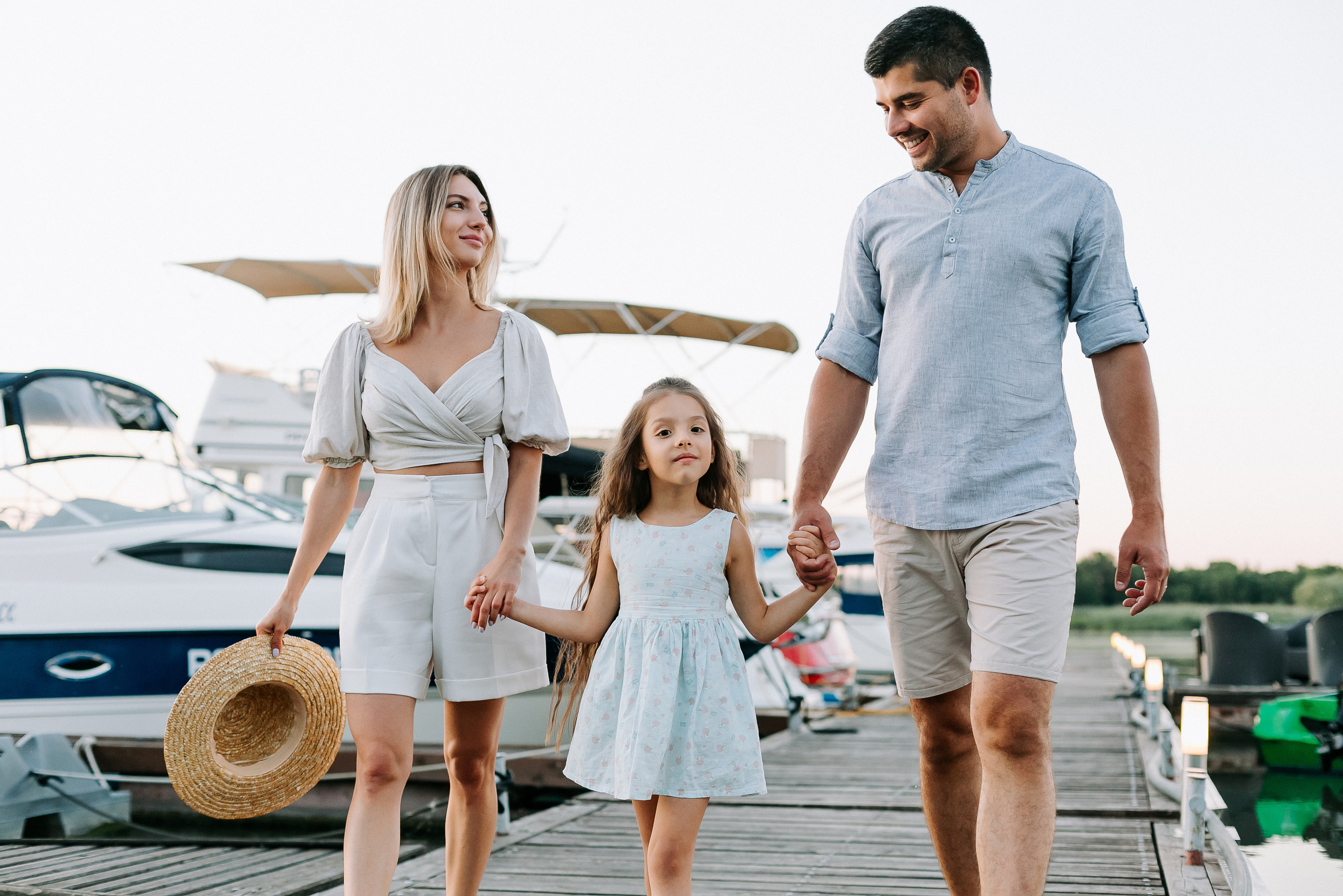 Family weekend at Old House. Maya Alieva Wedding Photographer in St.Petersburg