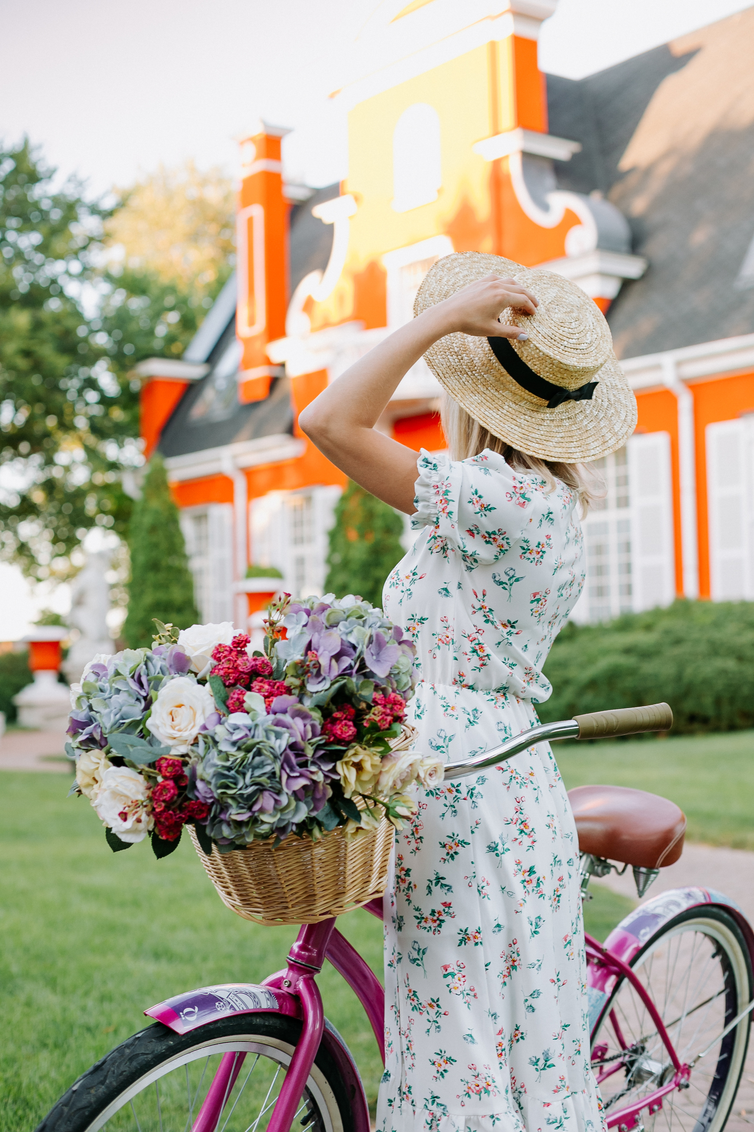 Family weekend at Old House. Maya Alieva Wedding Photographer in St.Petersburg