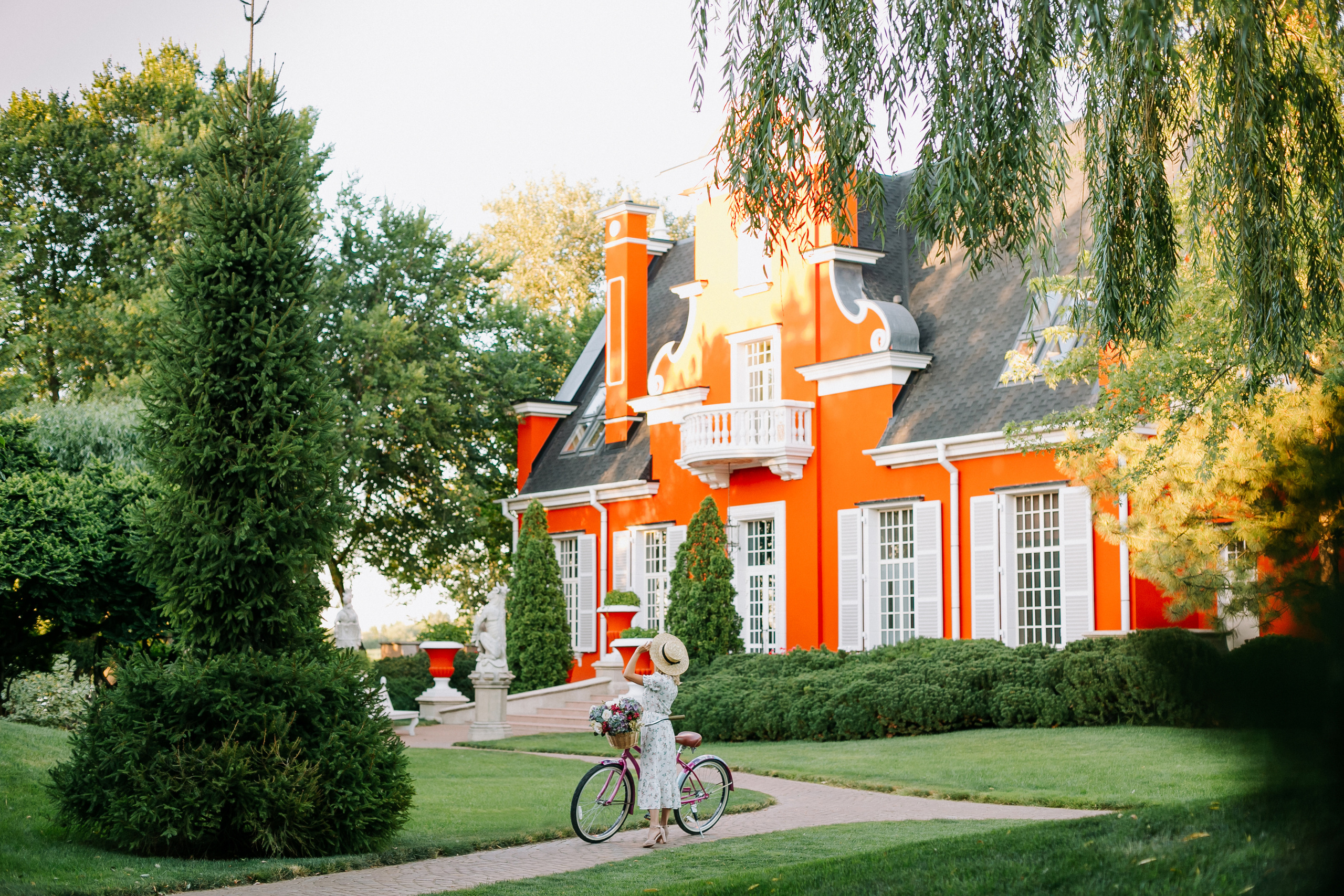 Family weekend at Old House. Maya Alieva Wedding Photographer in St.Petersburg