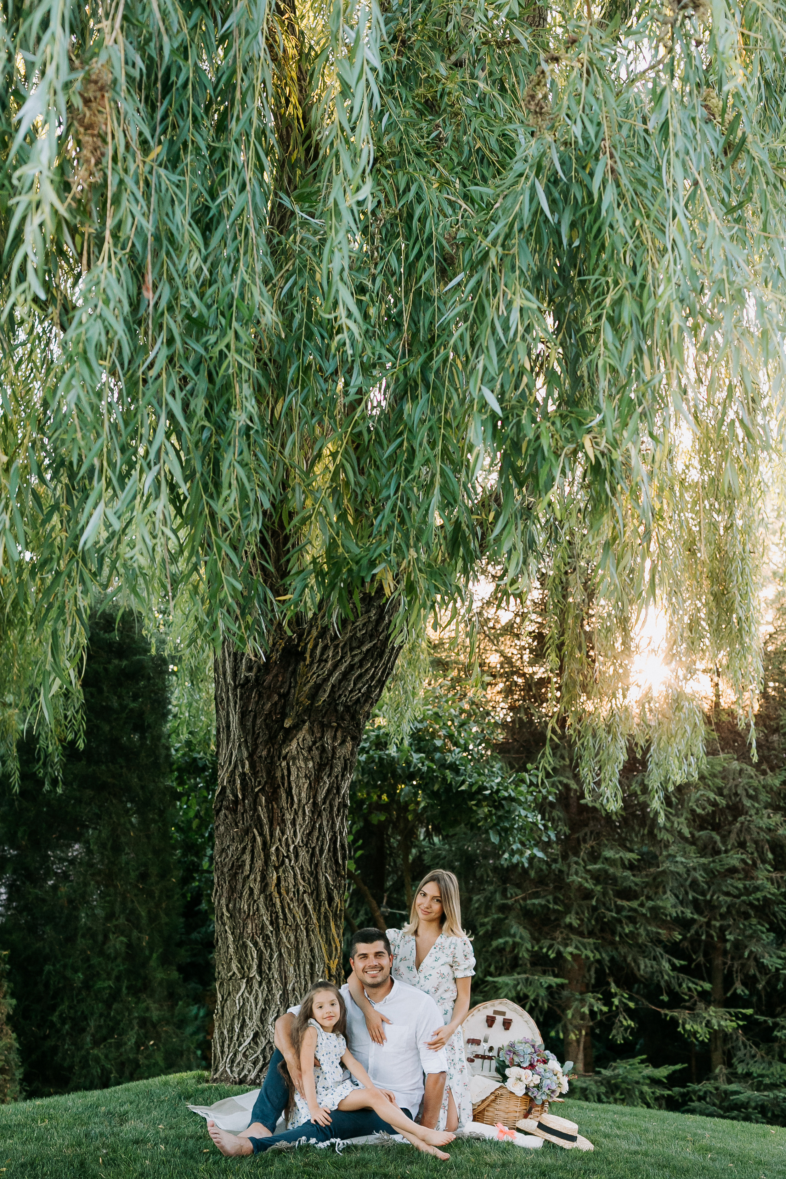 Family weekend at Old House. Maya Alieva Wedding Photographer in St.Petersburg