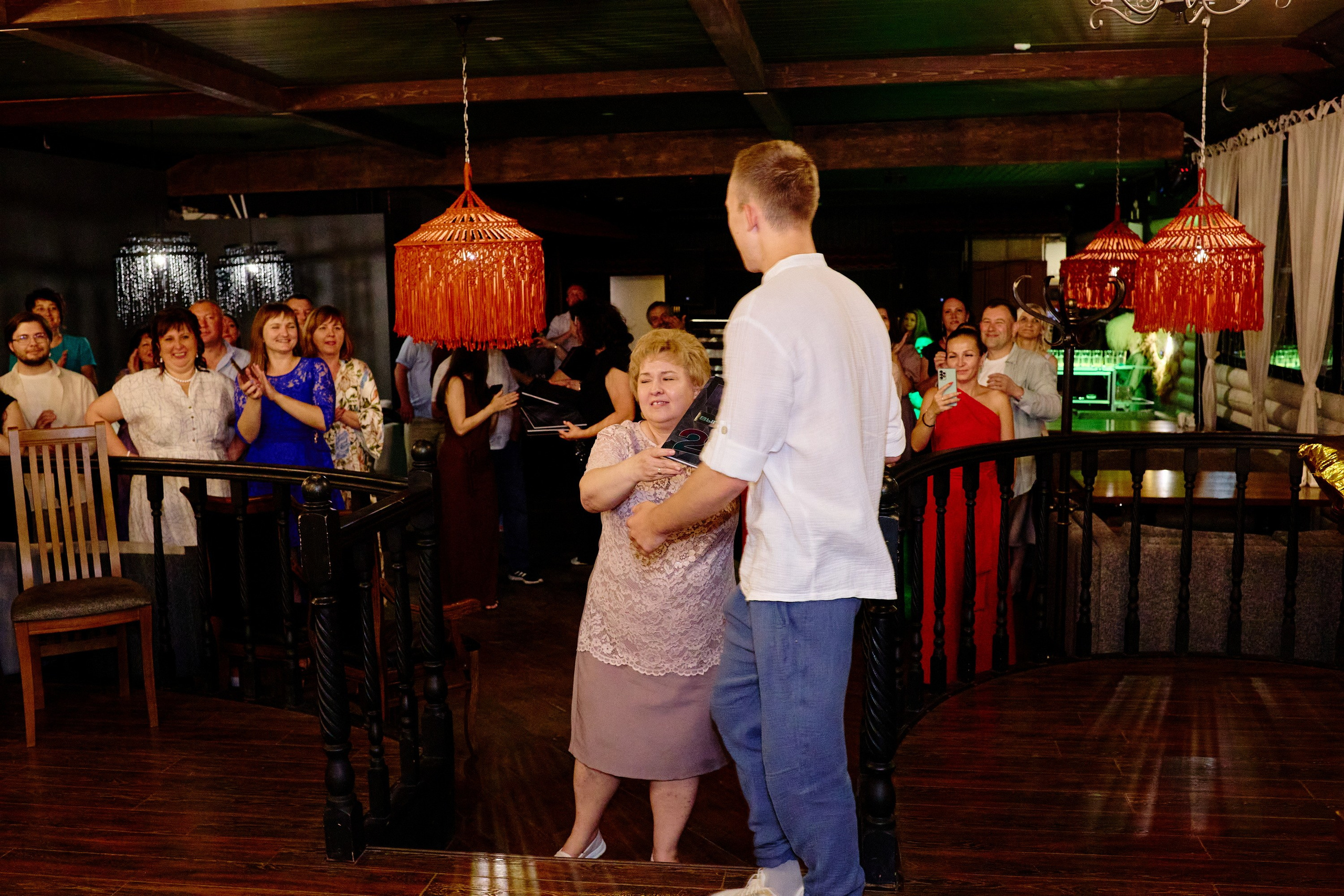 Выпускной 35 Сош. Фотограф Выпускные альбомы Таганрог Сергей Коробченко