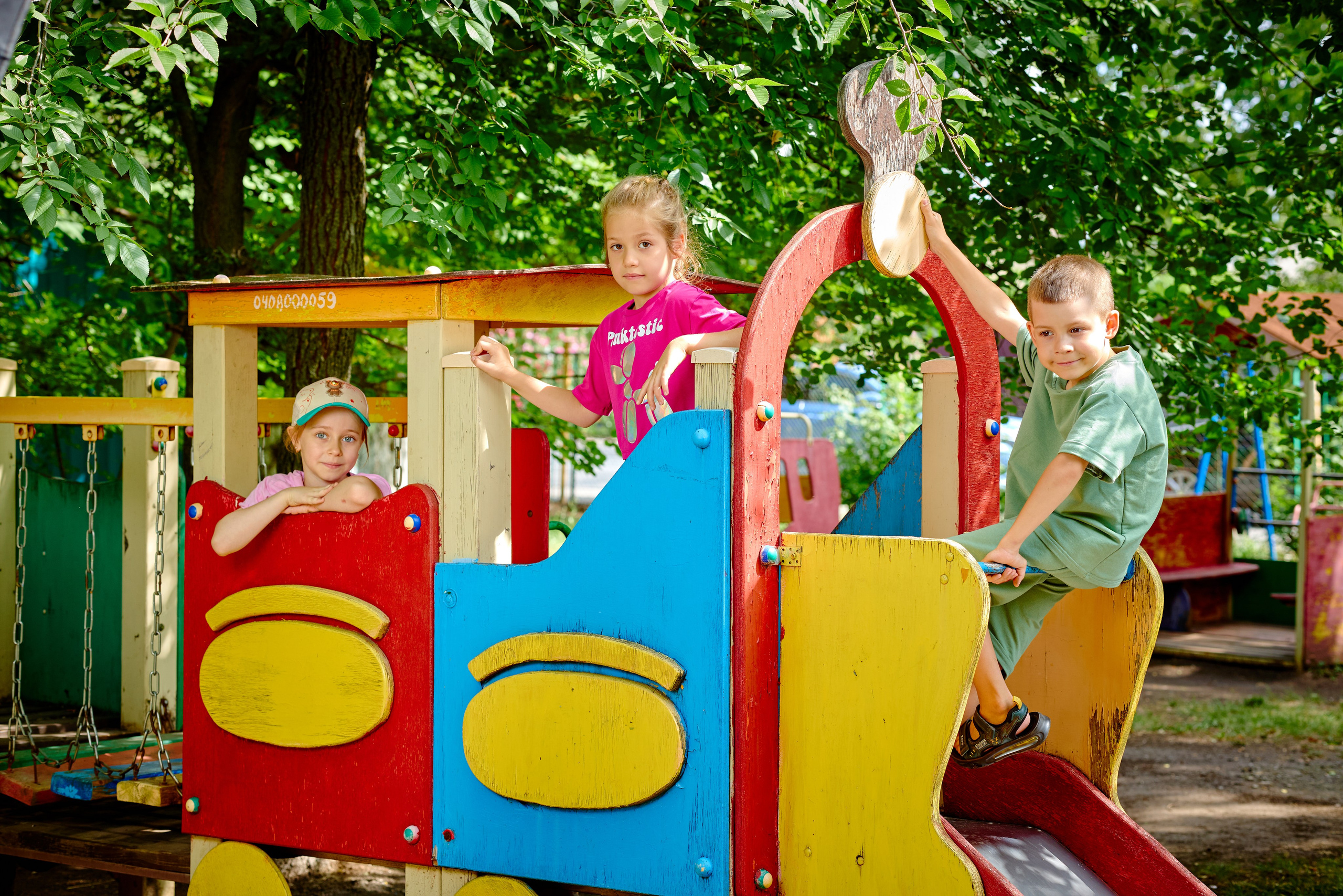 Пример летней съемки в детском саду № 92 Старшая группа Радуга. Фотограф Выпускные альбомы Таганрог Сергей Коробченко