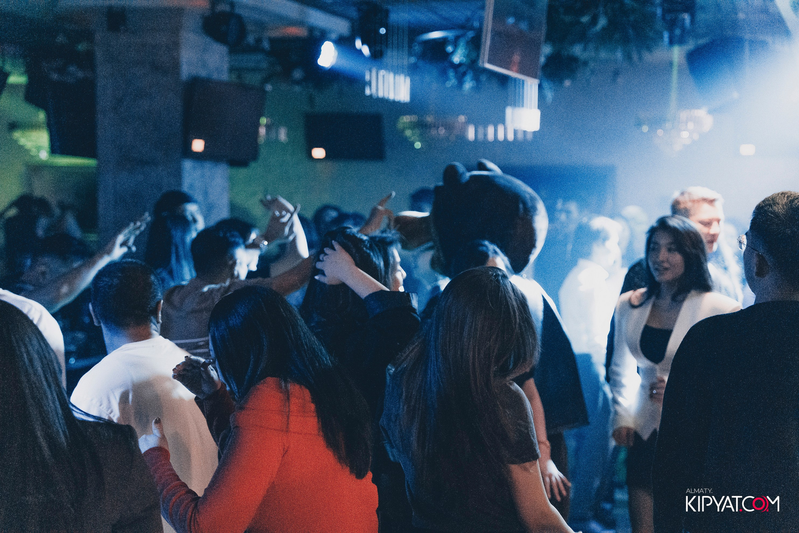 УХО И МЕДВЕДЬ НА КУРМАНГАЗЫ. КИПЯТКОМ АЛМАТЫ! Фотосъемка мероприятий в Алматы