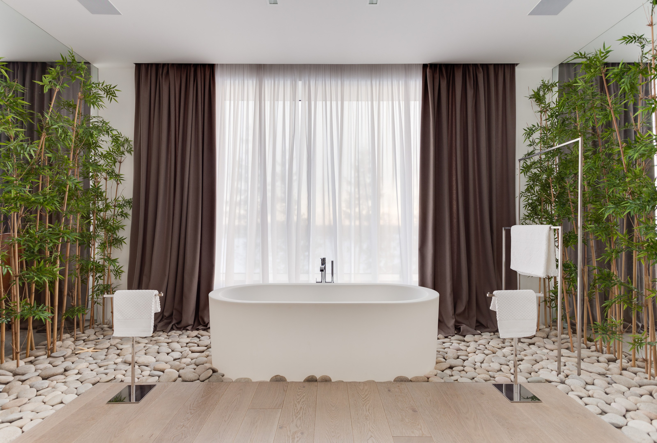 Luxury mansion bathroom interior  - photographer Andrey Dunin