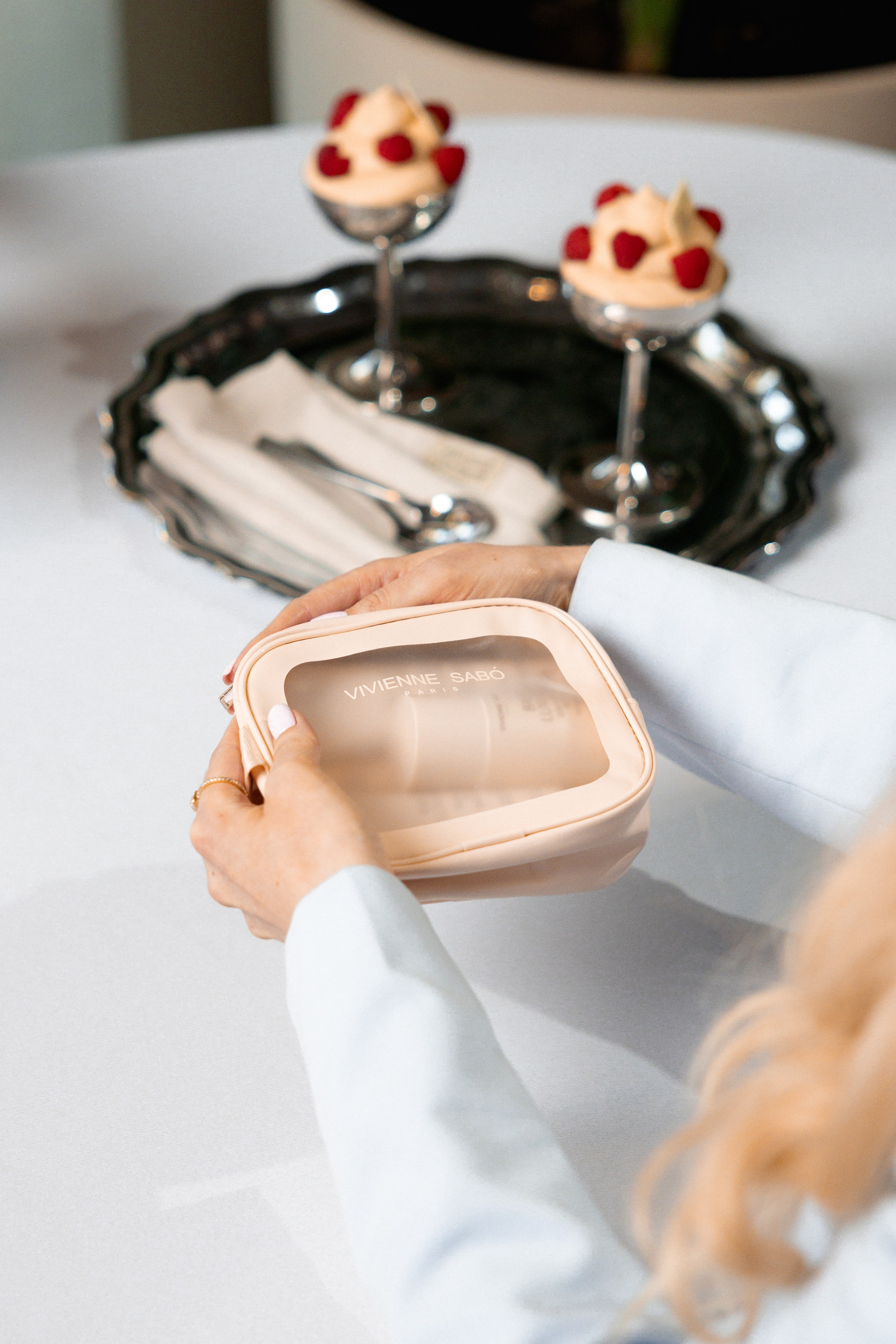 VIVIENNE SABO & ХОРОШАЯ ДЕВОЧКА. Репортажный фотограф Сурков Артем Москва