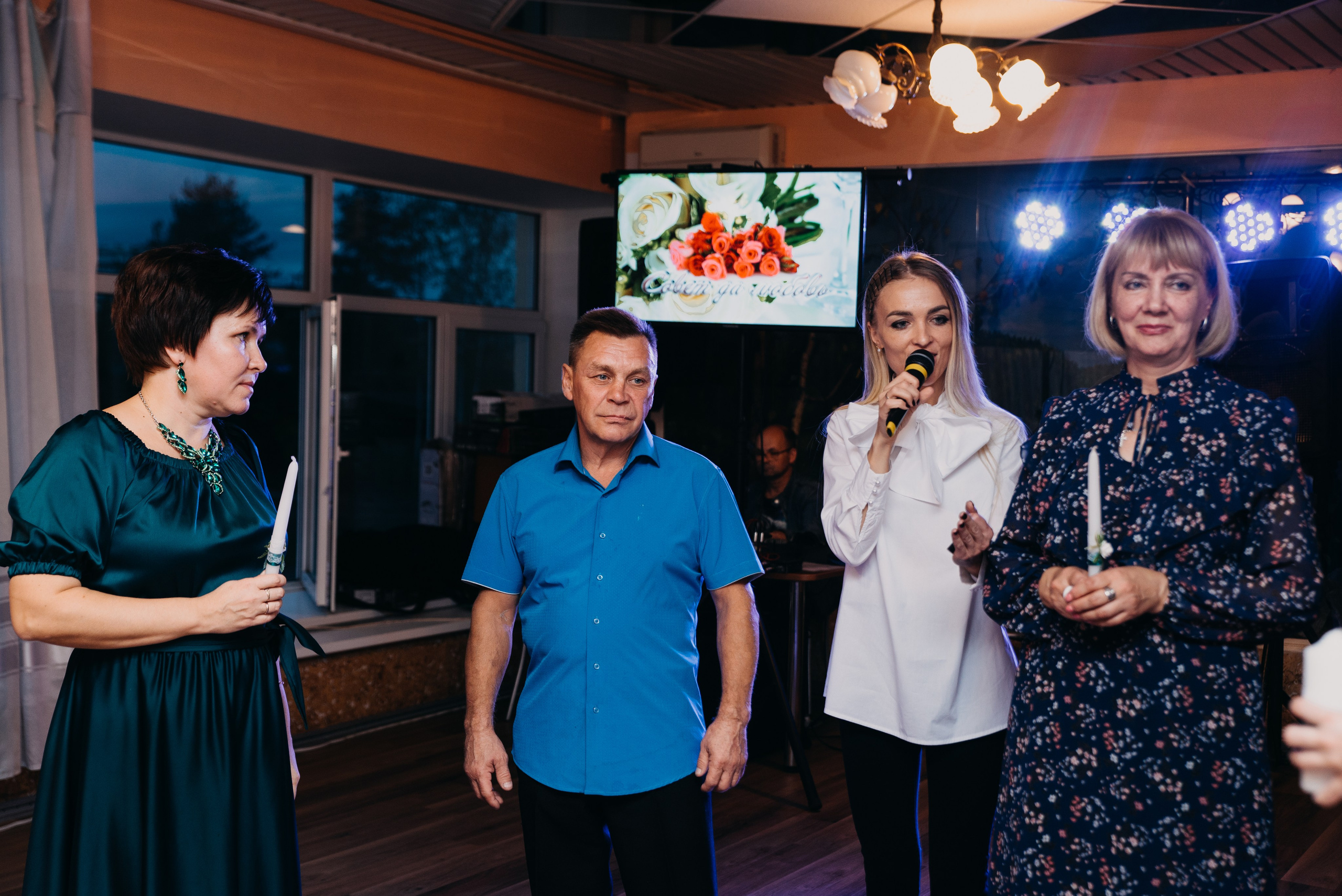 Ведущая на свадьбу Алена Пичкалева. Ведущий, Тамада, DJ, фото в Перми. Хорошее настроение