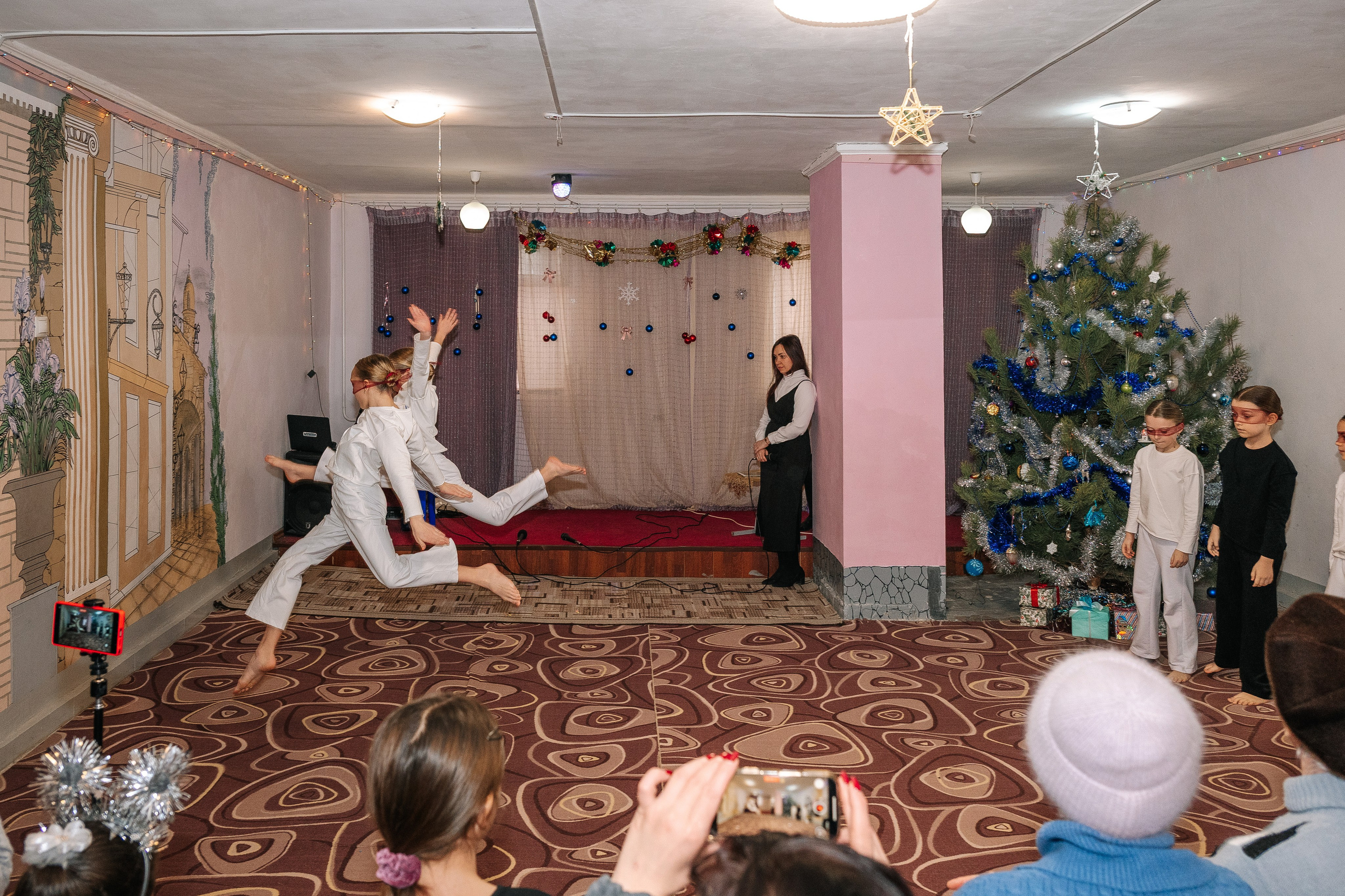 Новогодняя ёлка 2026. Семейный клуб «Открытый город»