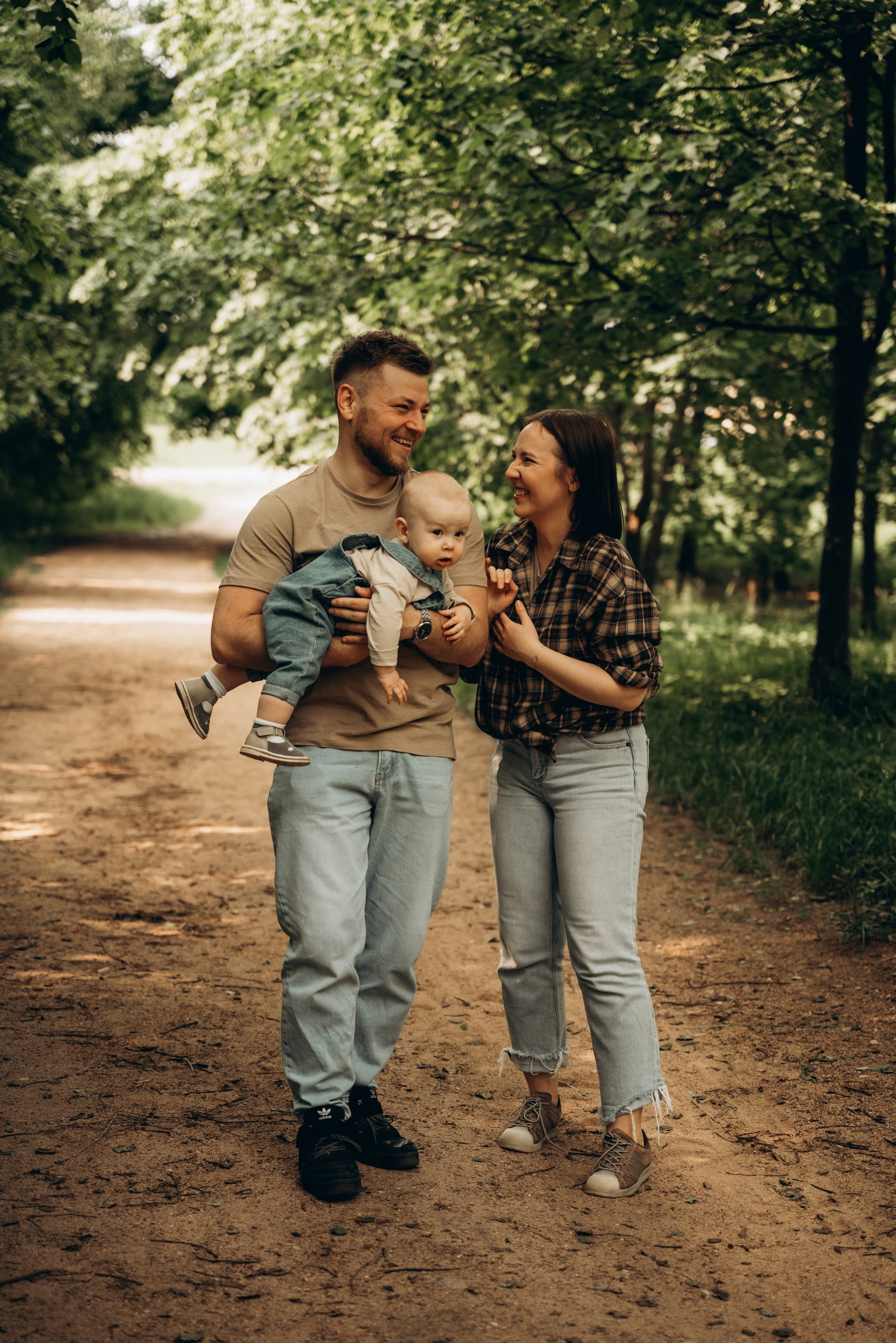 Настя, Женя, Мирон и Изи. Фотограф Мария Миллс | Минск