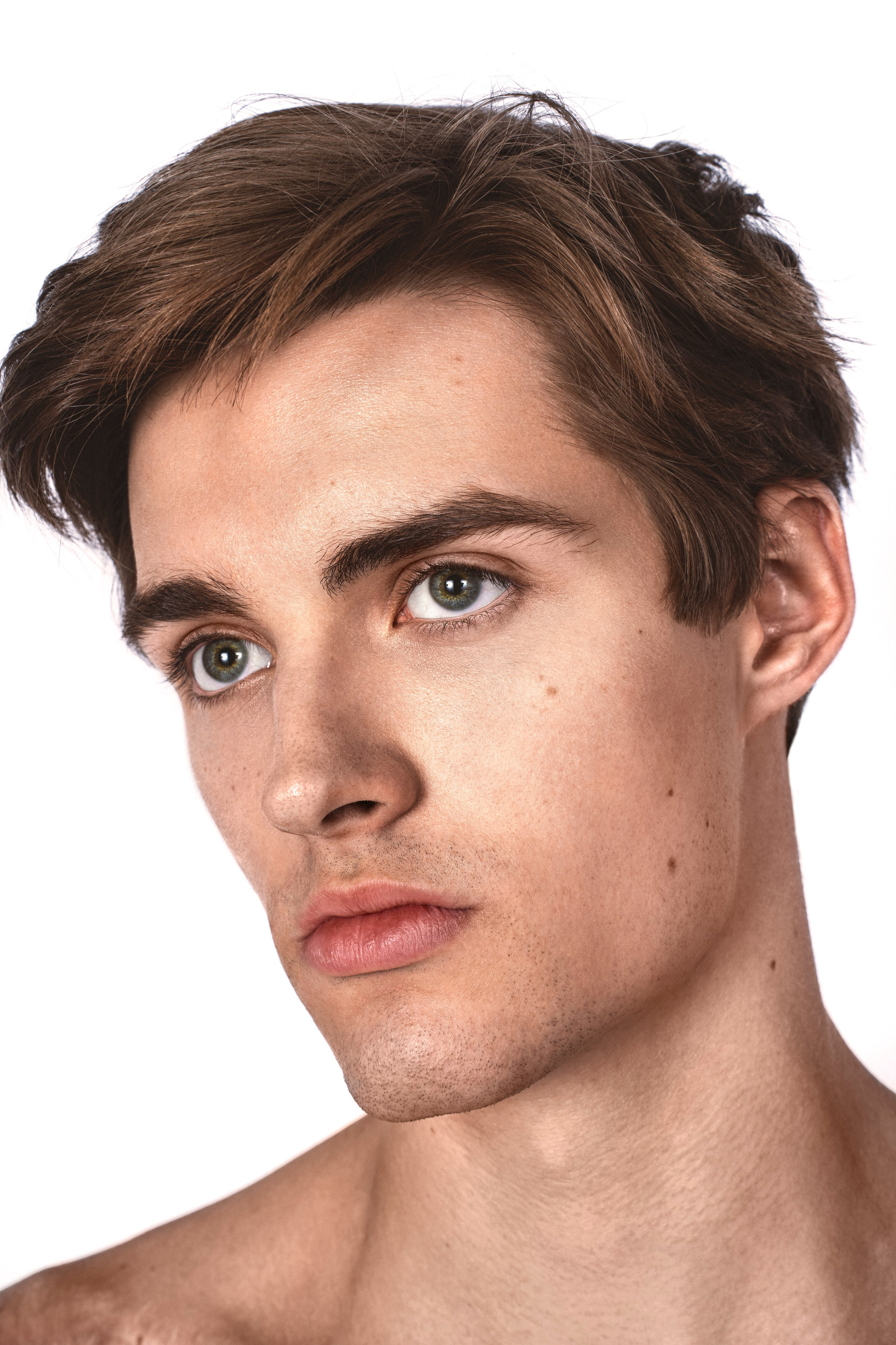 Beauty. Beauty and Fashion retoucher — Maria Pylyp