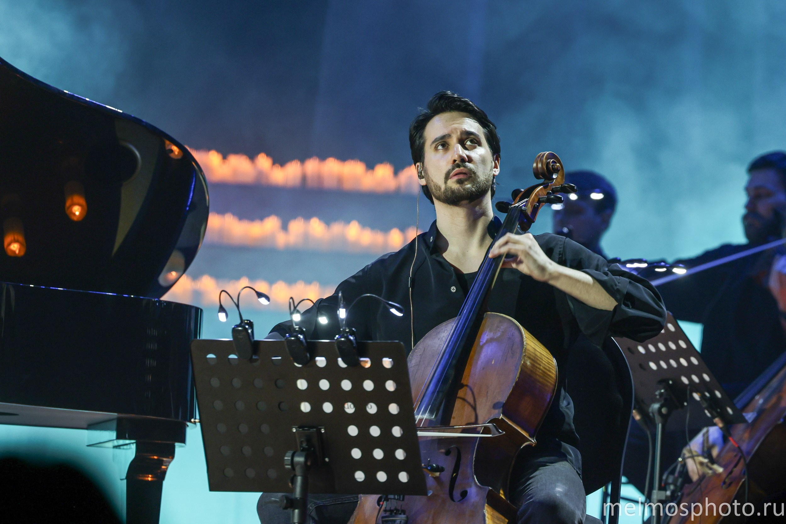 Experience I Imperial Orchestra «Шоу саундреков.Людовико Эйнауди.». Reportage, architectural, fine art photographer Lena Melnikova in Moscow