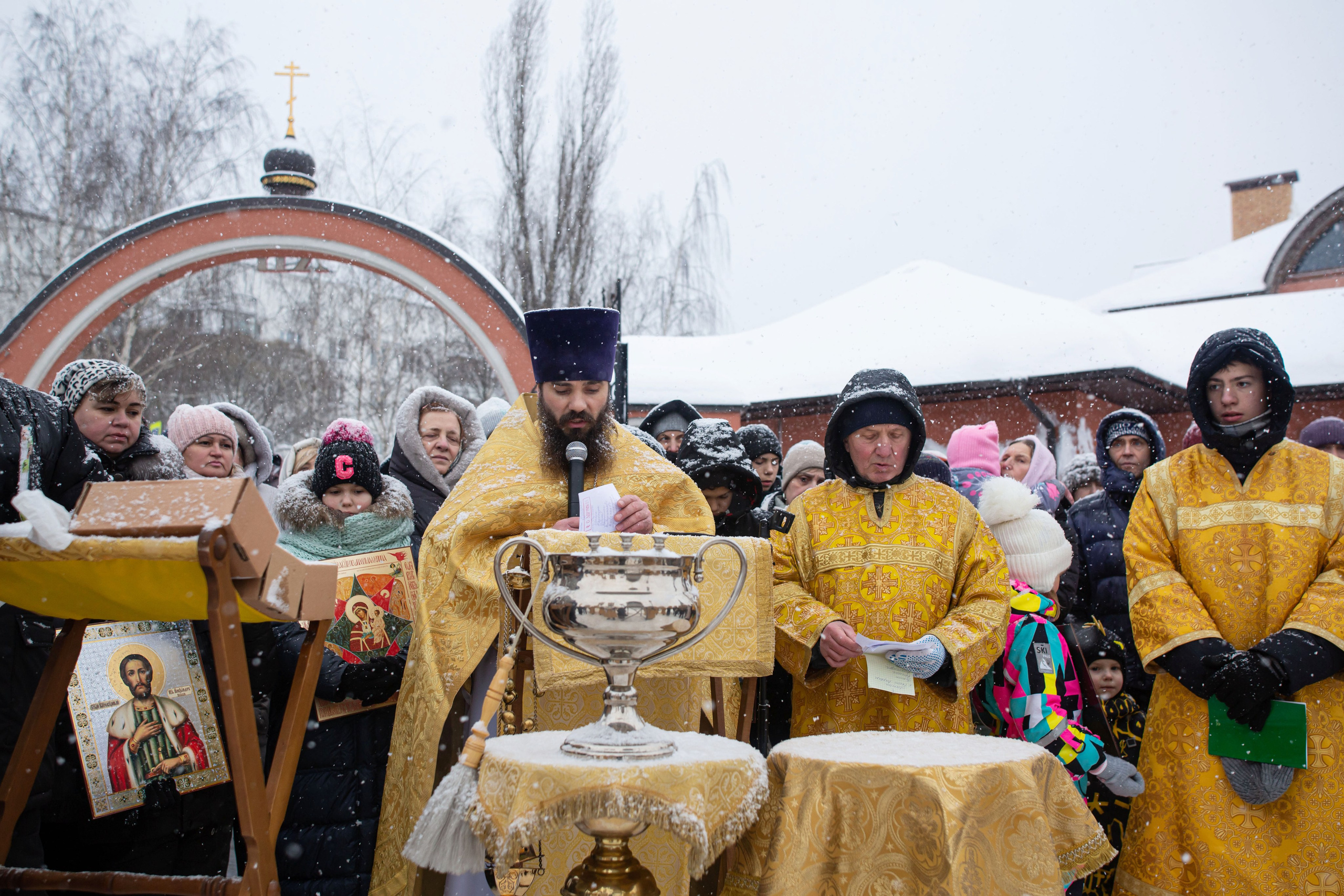 Крестный ход по д. Островцы Раменского городского округа. Семейный и детский фотограф Анна Петракова