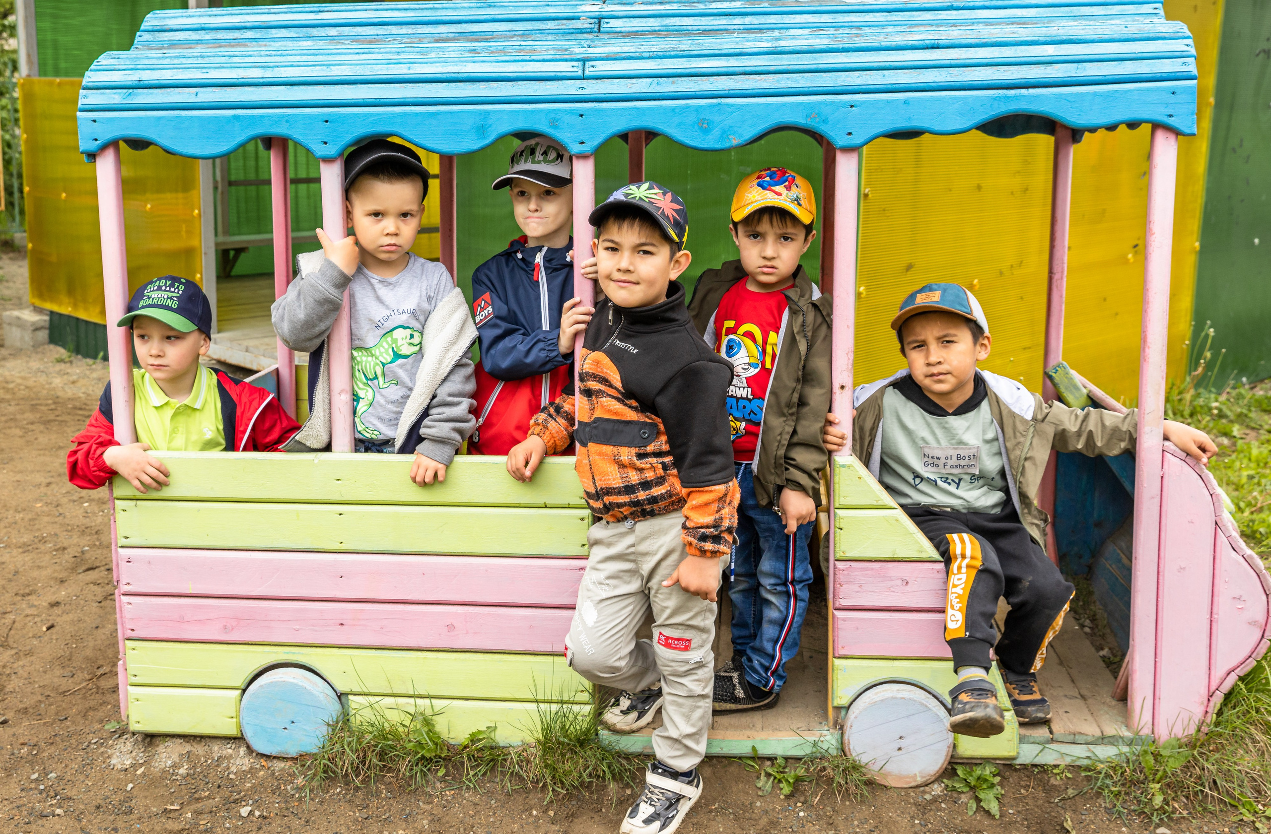 Репортажно-постановочная съемка в саду. Детский семейный фотограф в г. Находка Ольга Коваленко, фотостудия Memories