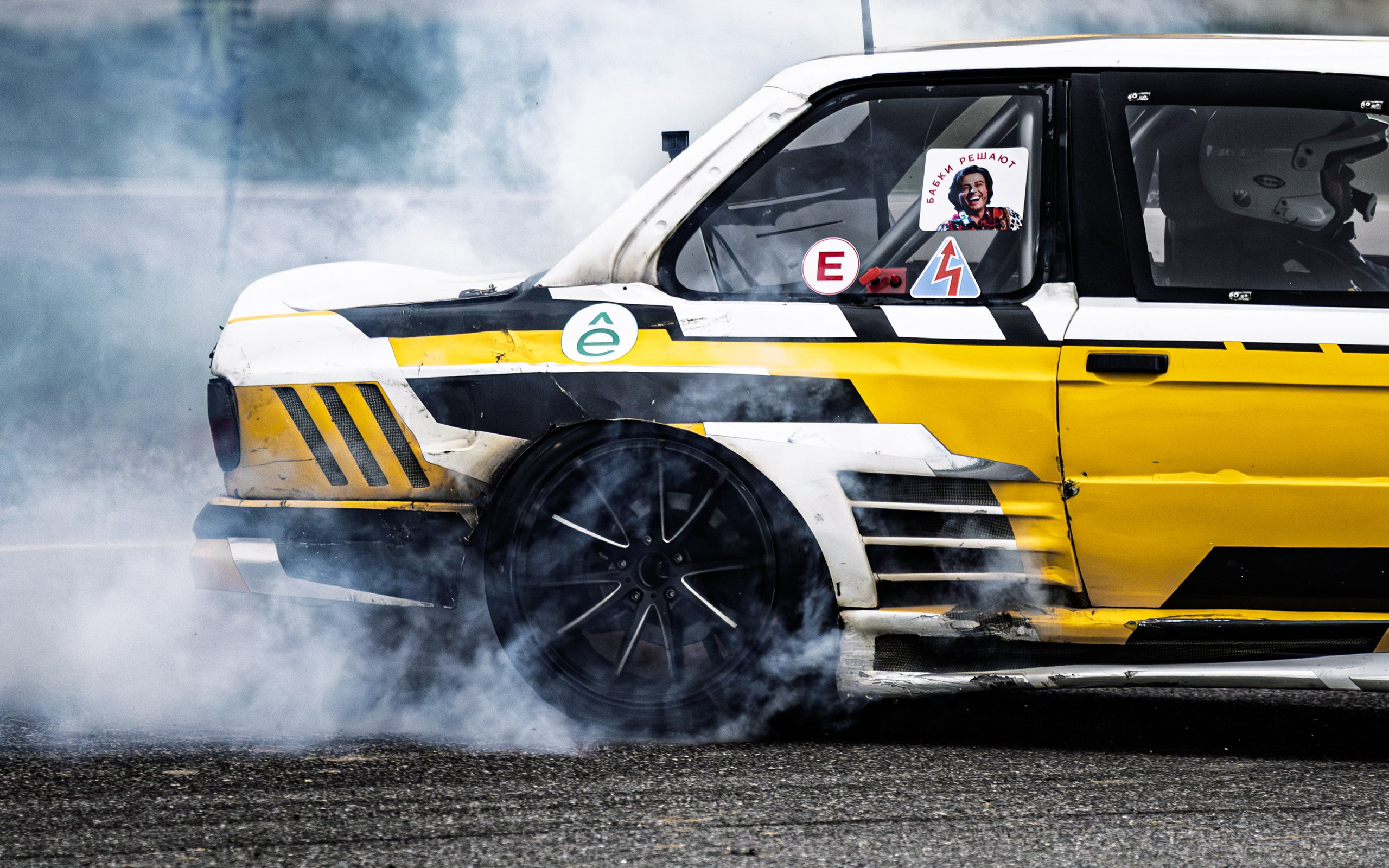 AUTO. Репортажный, портретный фотограф, фотохудожник Катя Санникова