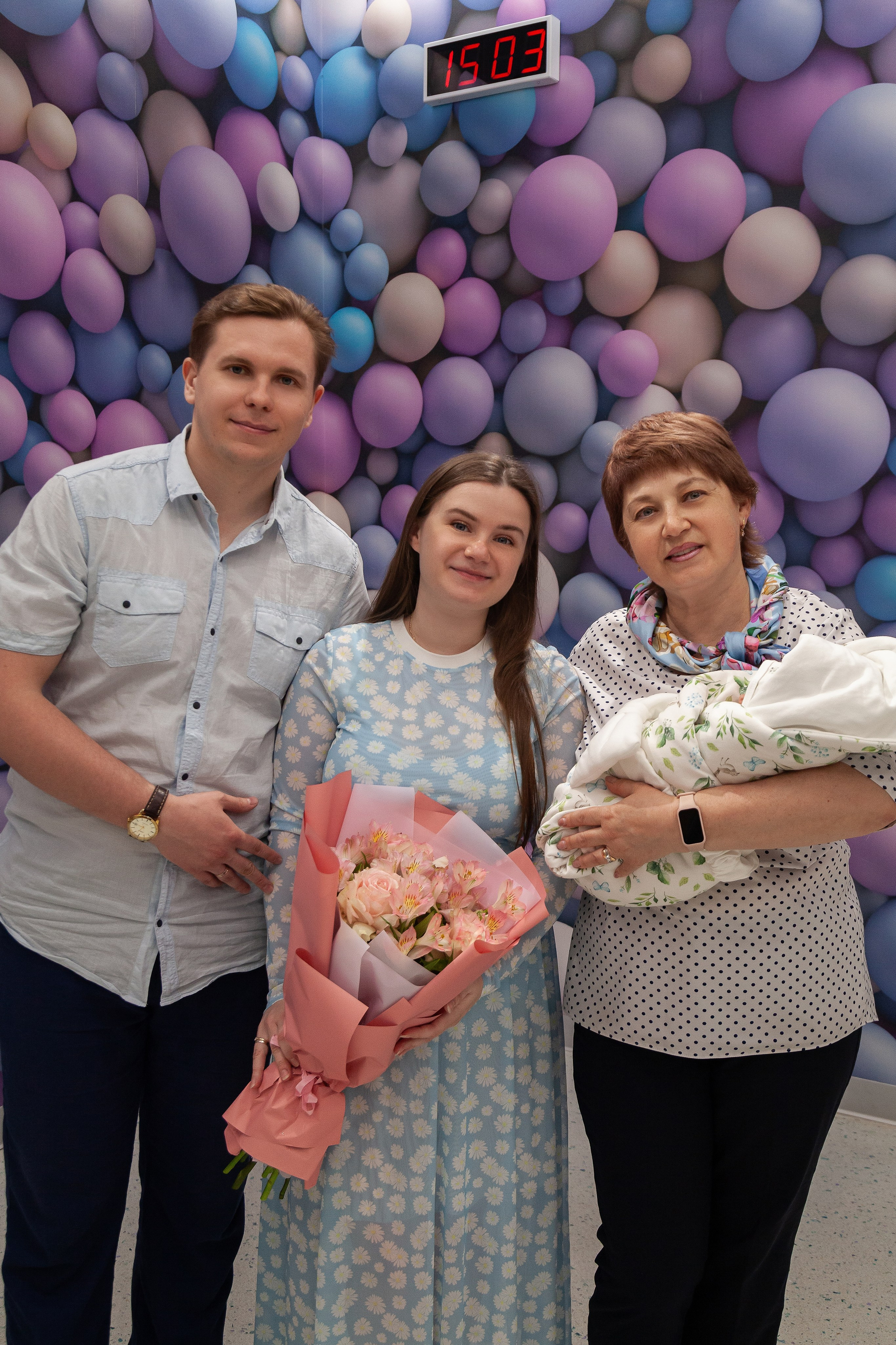 Выписка. Рита и Дима. 04.06.2025. Профессиональное фото в Казани: от идеи до результата. Фотограф Яна Мур