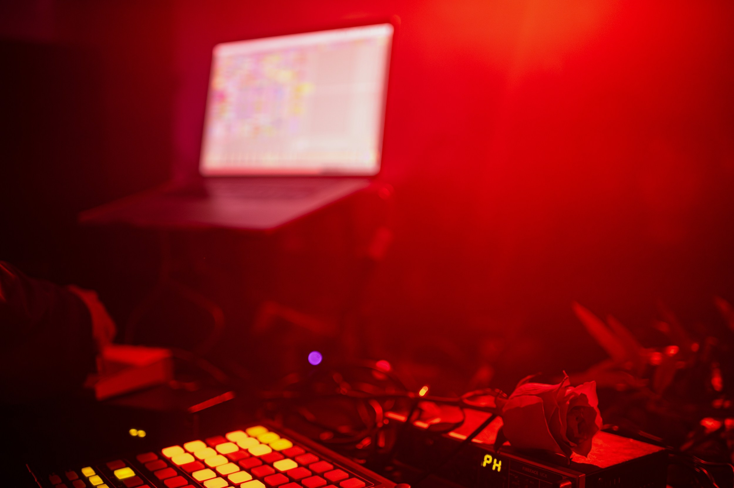 SHADOWAX live/bar Atmosphere. Фотограф Дмитрий Пименов