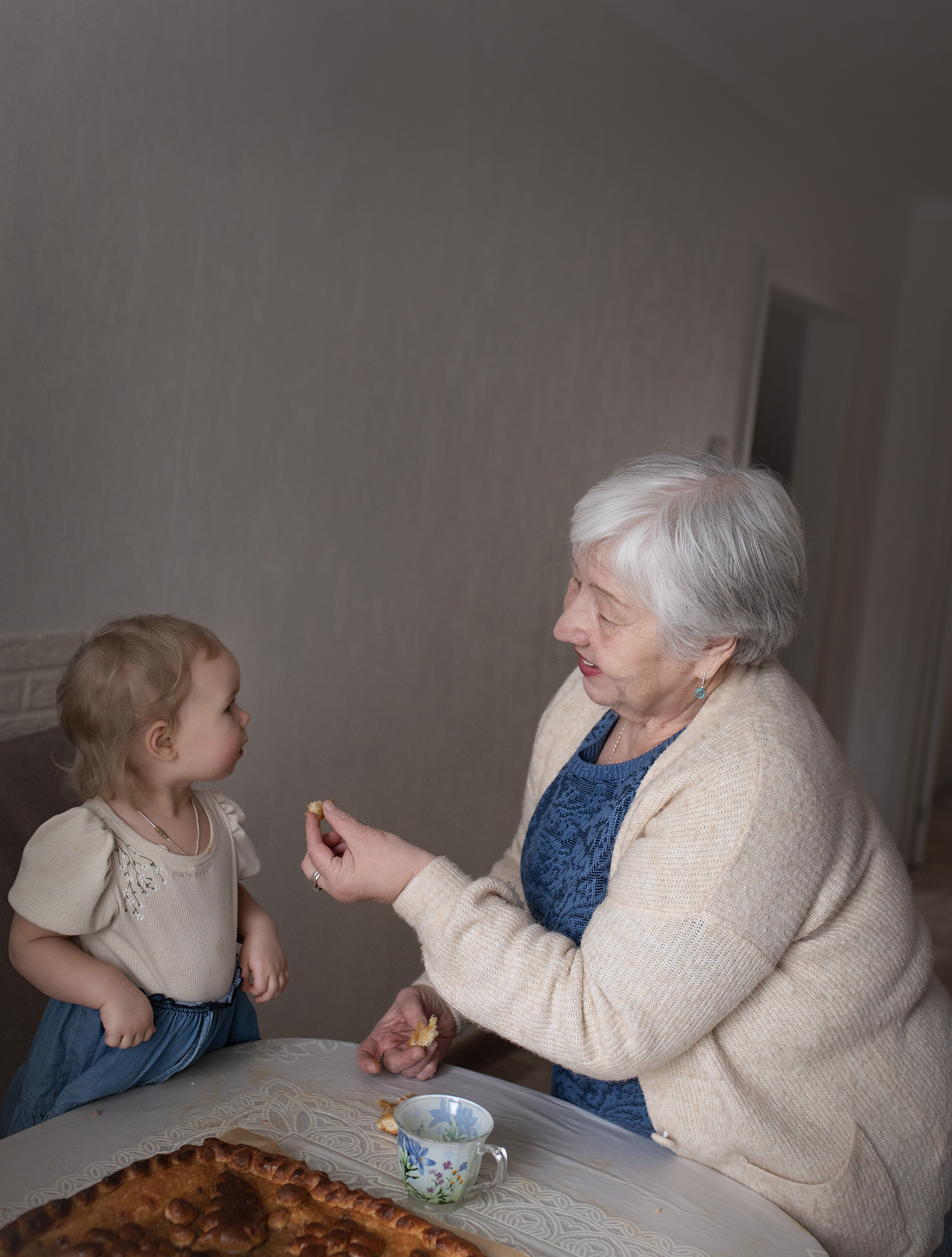 Семья Ляминых дома. Фотографы крещения/венчания  Красноярск Татьяна и Вячеслав Переваловы