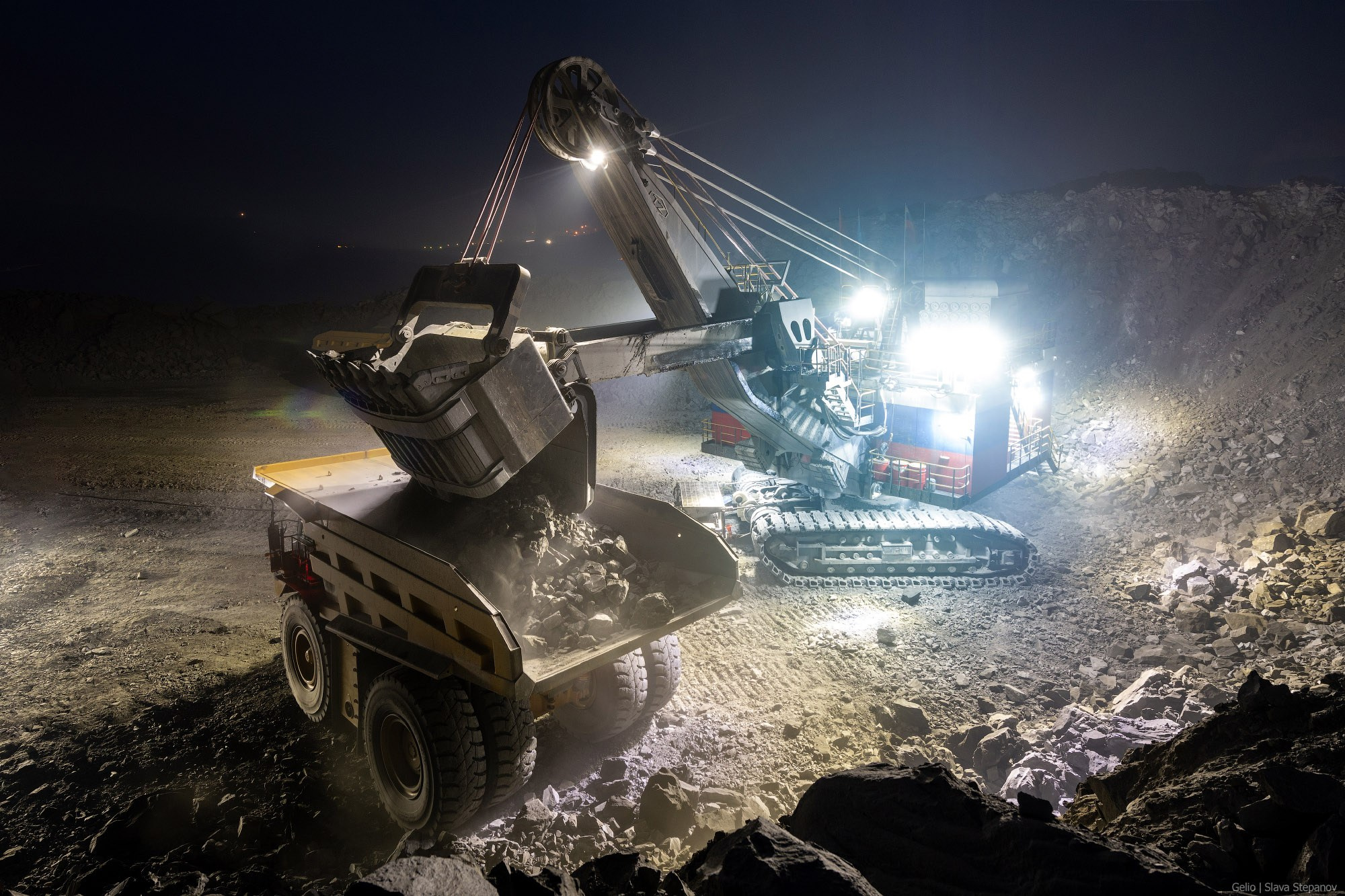 Добыча. Фотограф Слава Степанов, Gelio