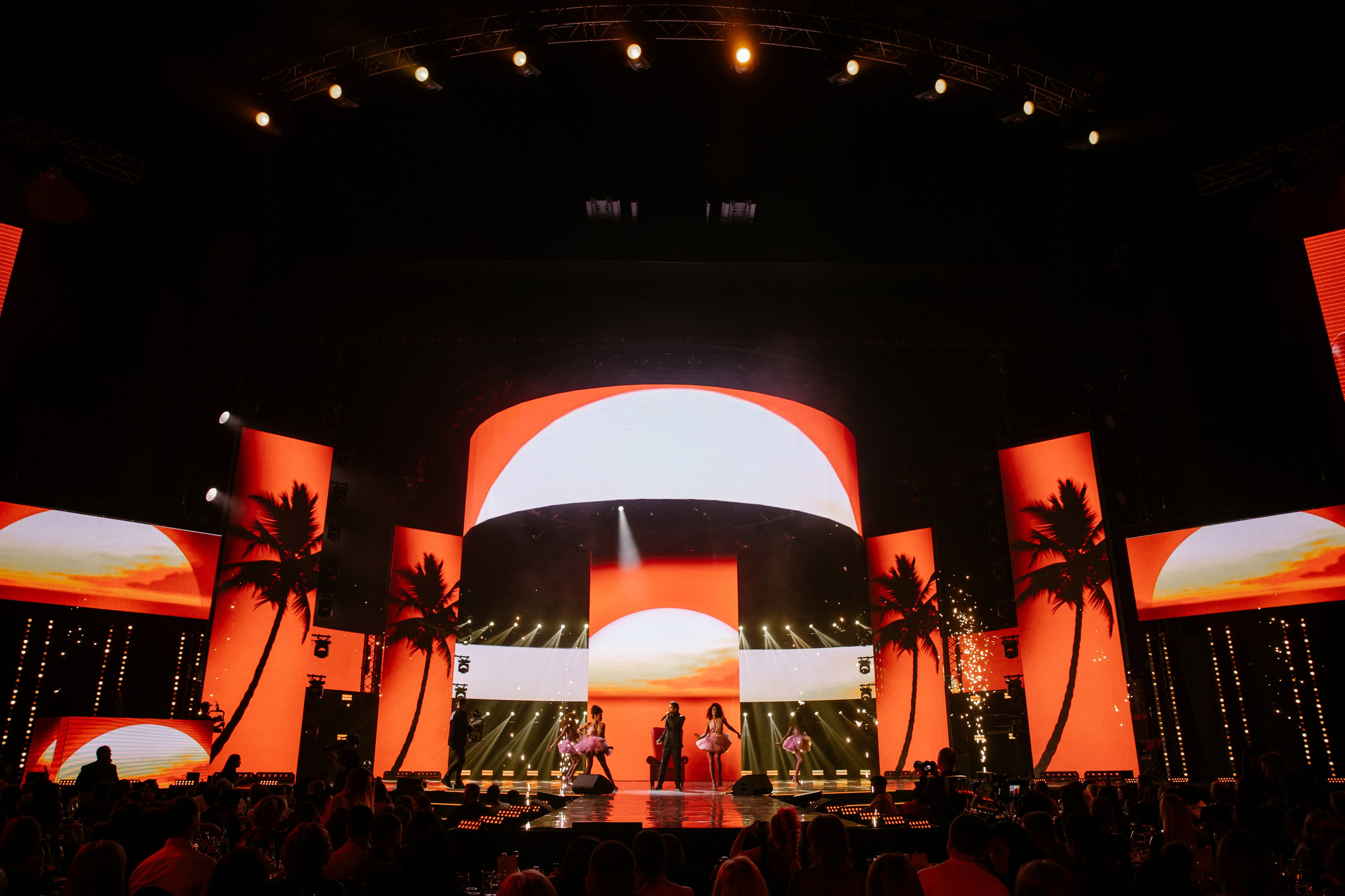 ЖАРА ТВ. Светский фотограф — Анисина Ирина