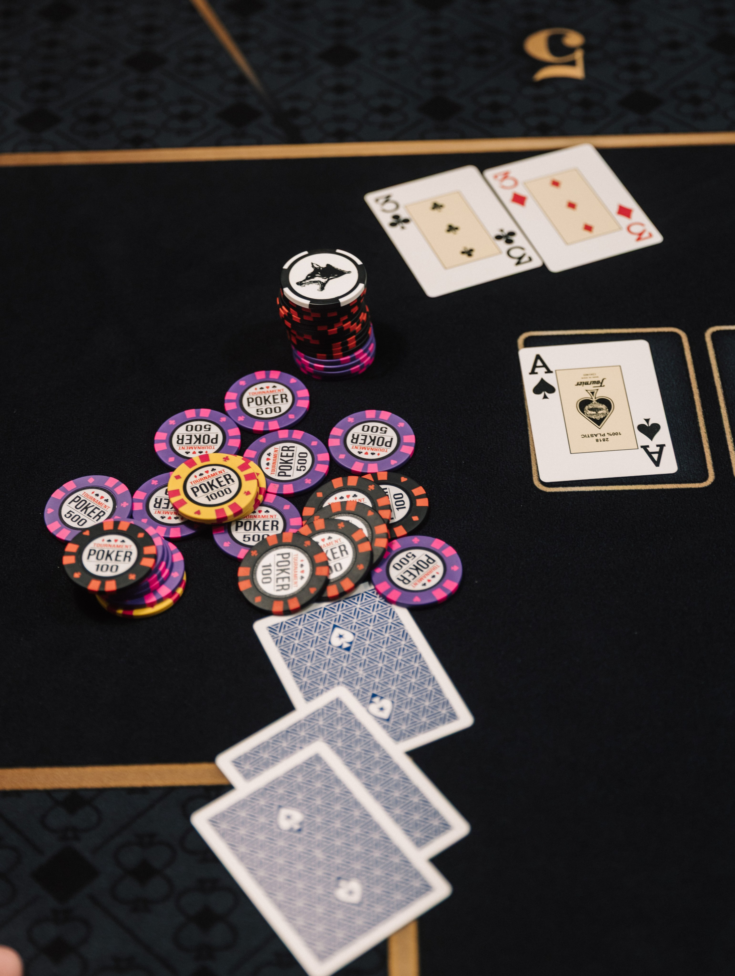 GARAGE GAME POKER. Kubynin.V Production