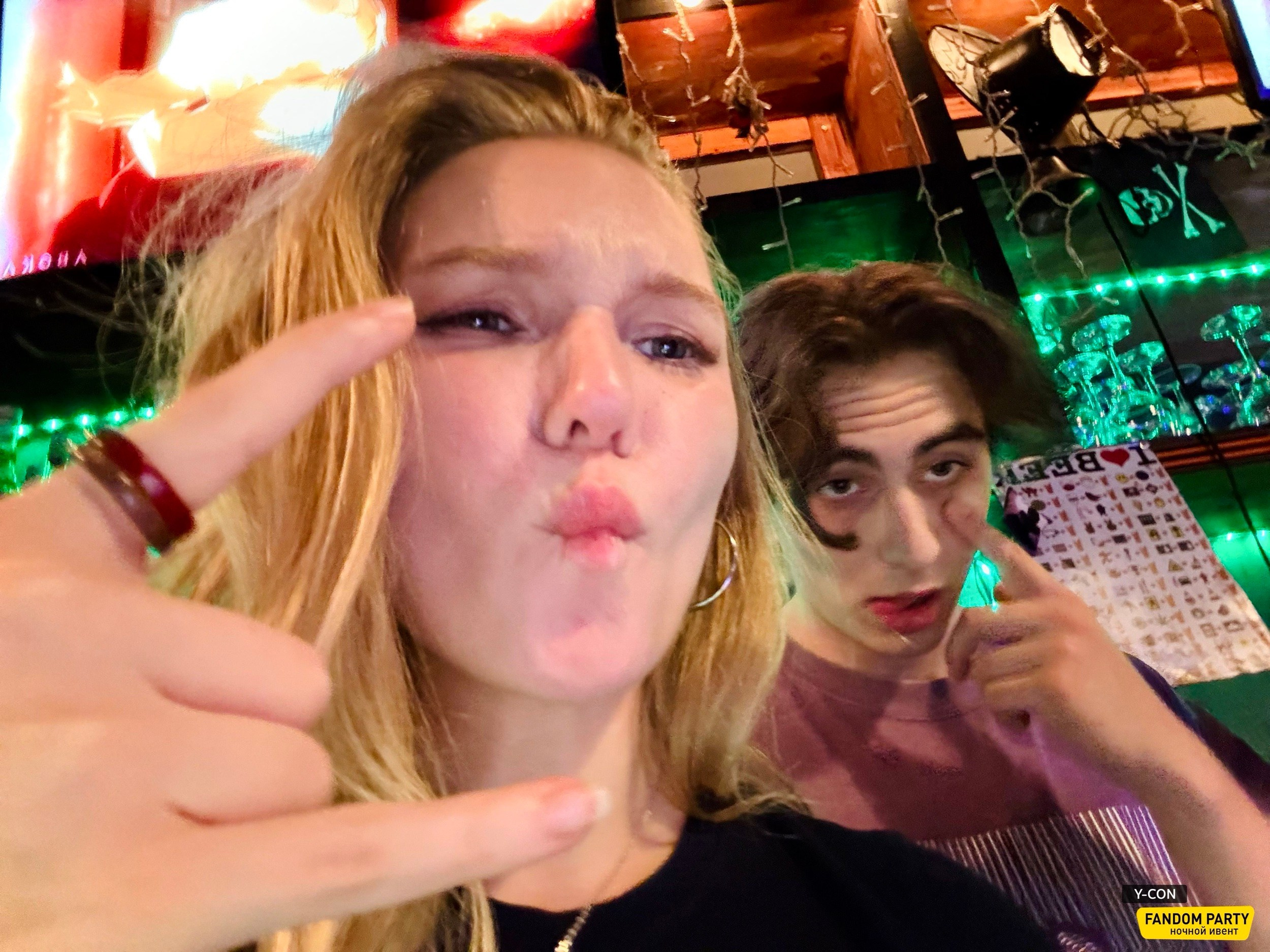 Fandom Party 18+ в Live Star Club 2025. Различные мероприятия и просто фотографии людей