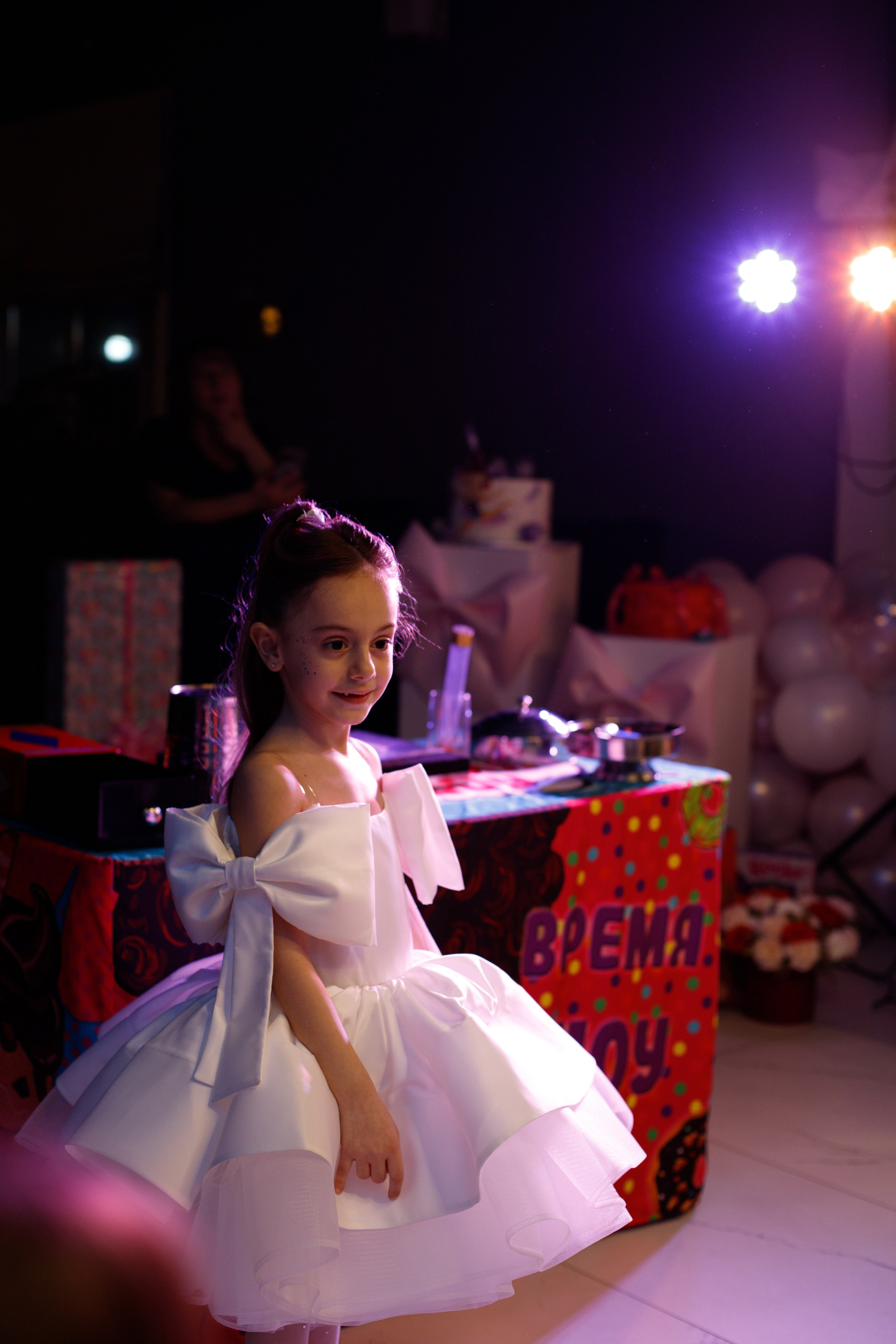 ASIA'S BIRTHDAY PARTY. Photokarish