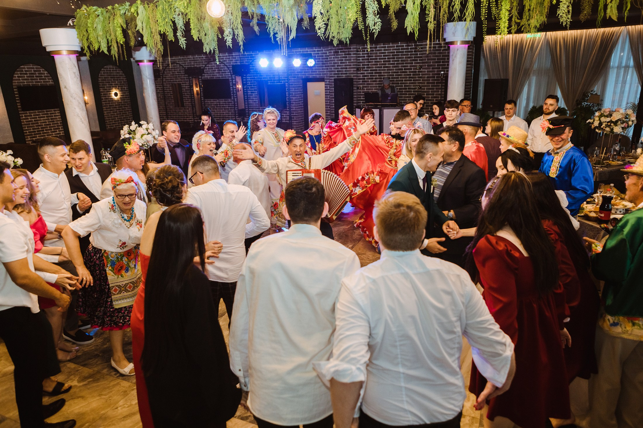 Александр и Ольга. Фотографы в городе Волгограде — Людмила Агеева и Алексей Околелов
