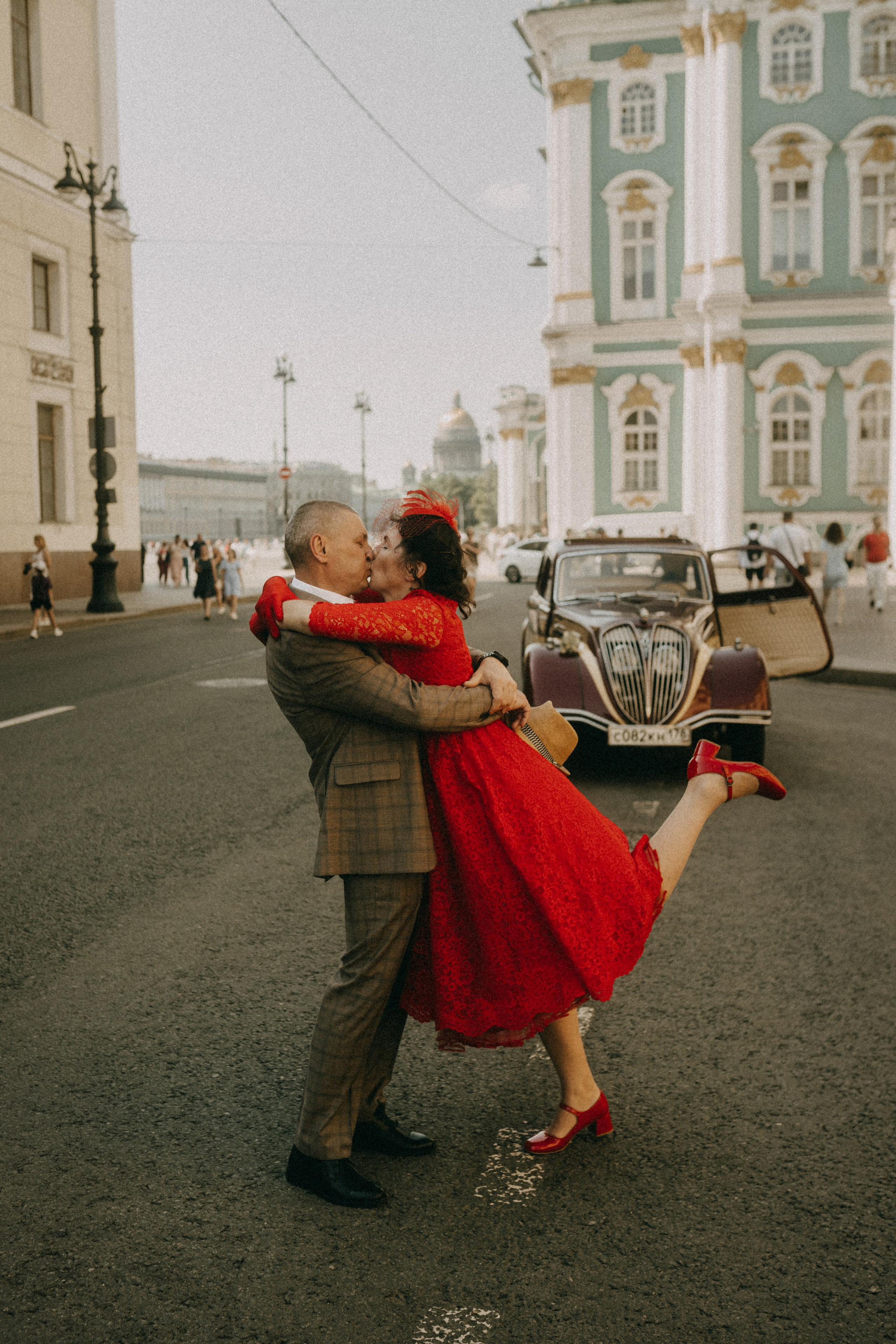 Любовь Ленинграде. Фотограф в Санкт Петербурге Лара Великова