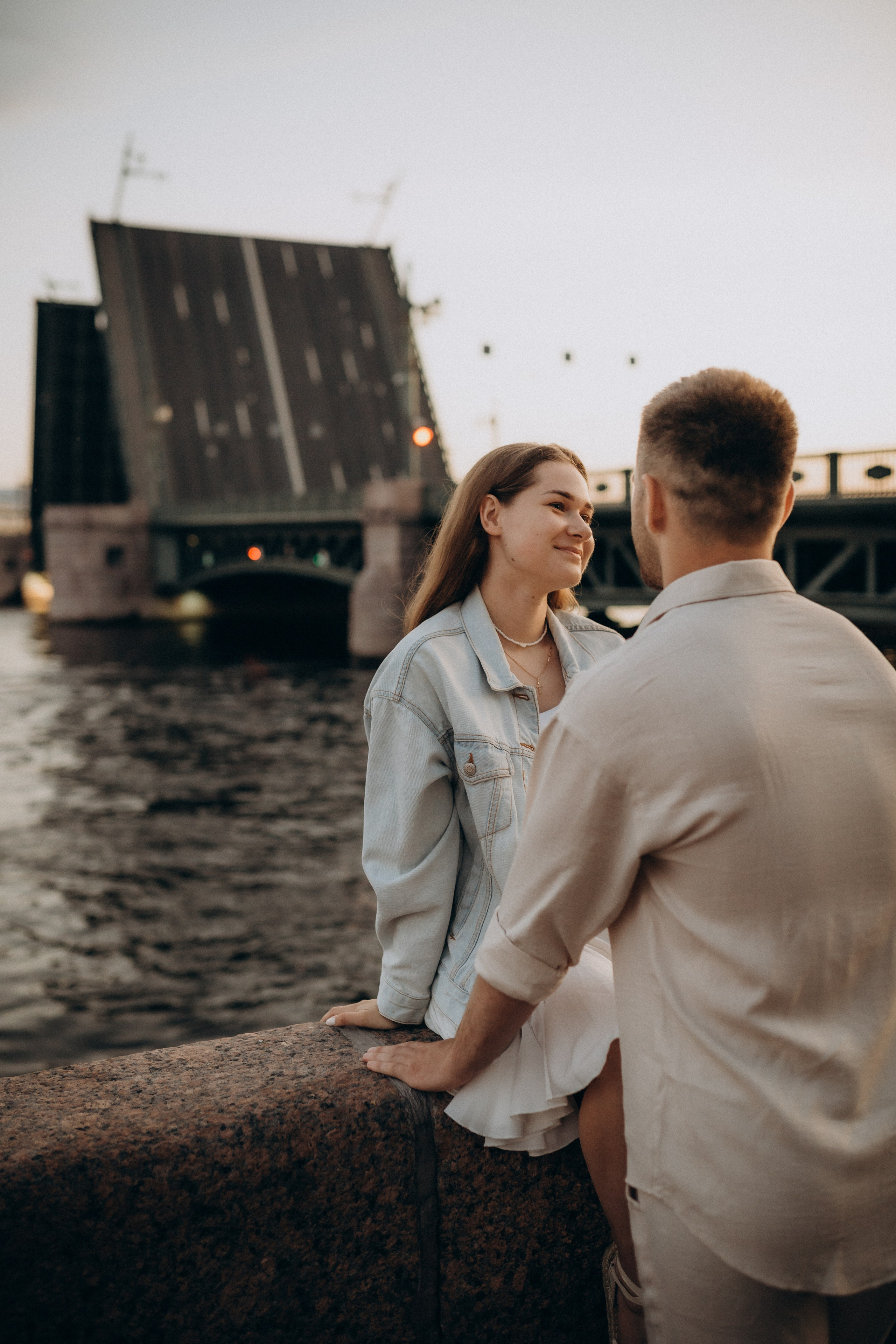 Фотосессия с разводными мостами: LoveStory. Фотограф Санкт-Петербург Князева Елизавета