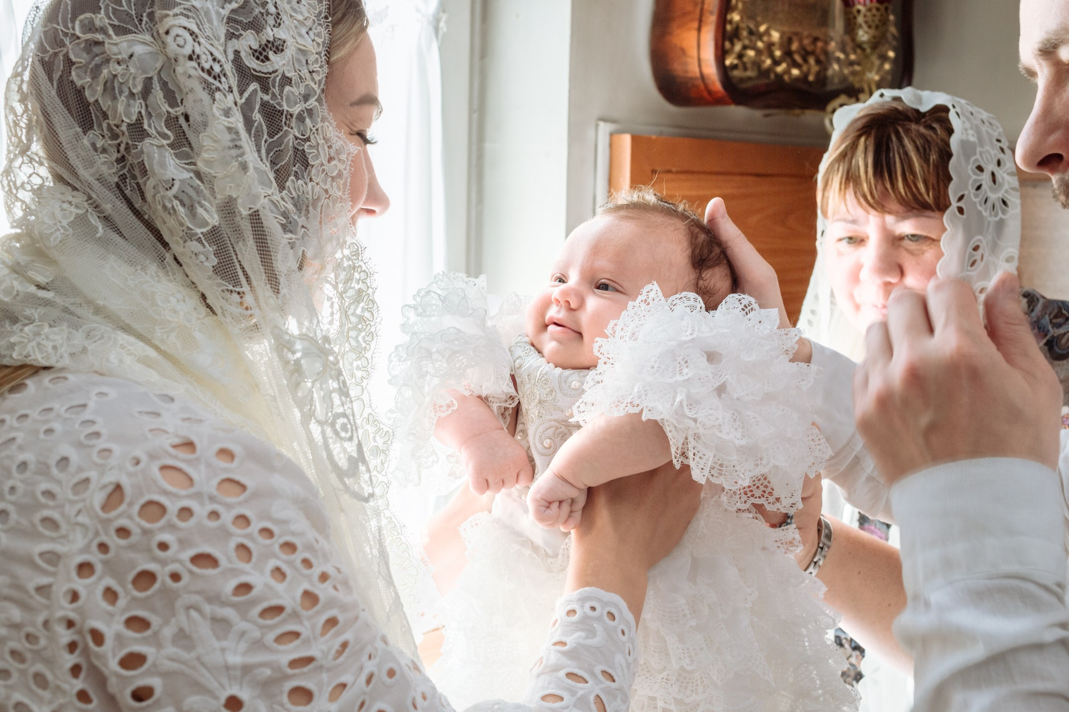 Фотосъёмка таинства крещения. Фотограф на крестины. GagarinProArt