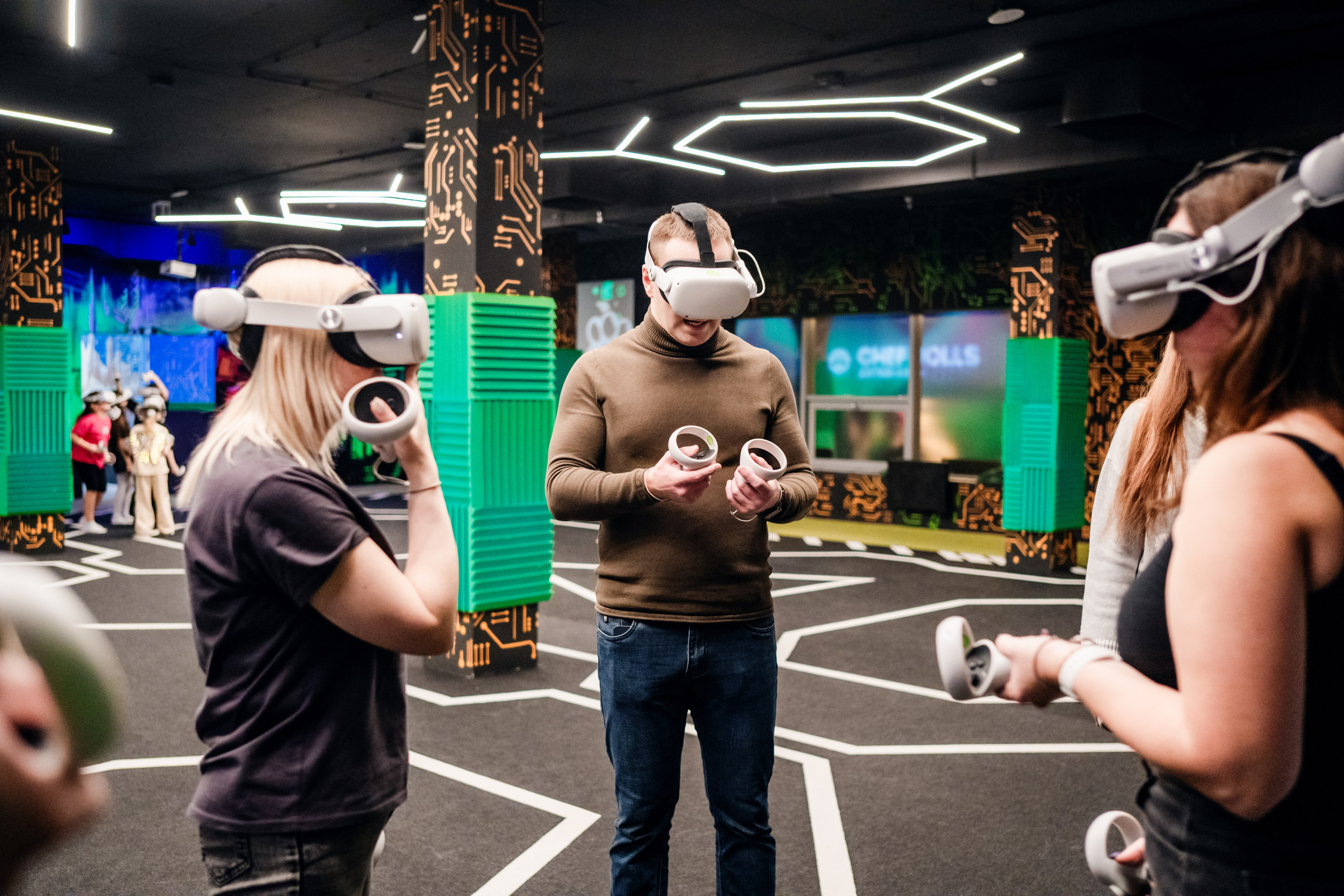 VR (November-December 2024). Felixtones