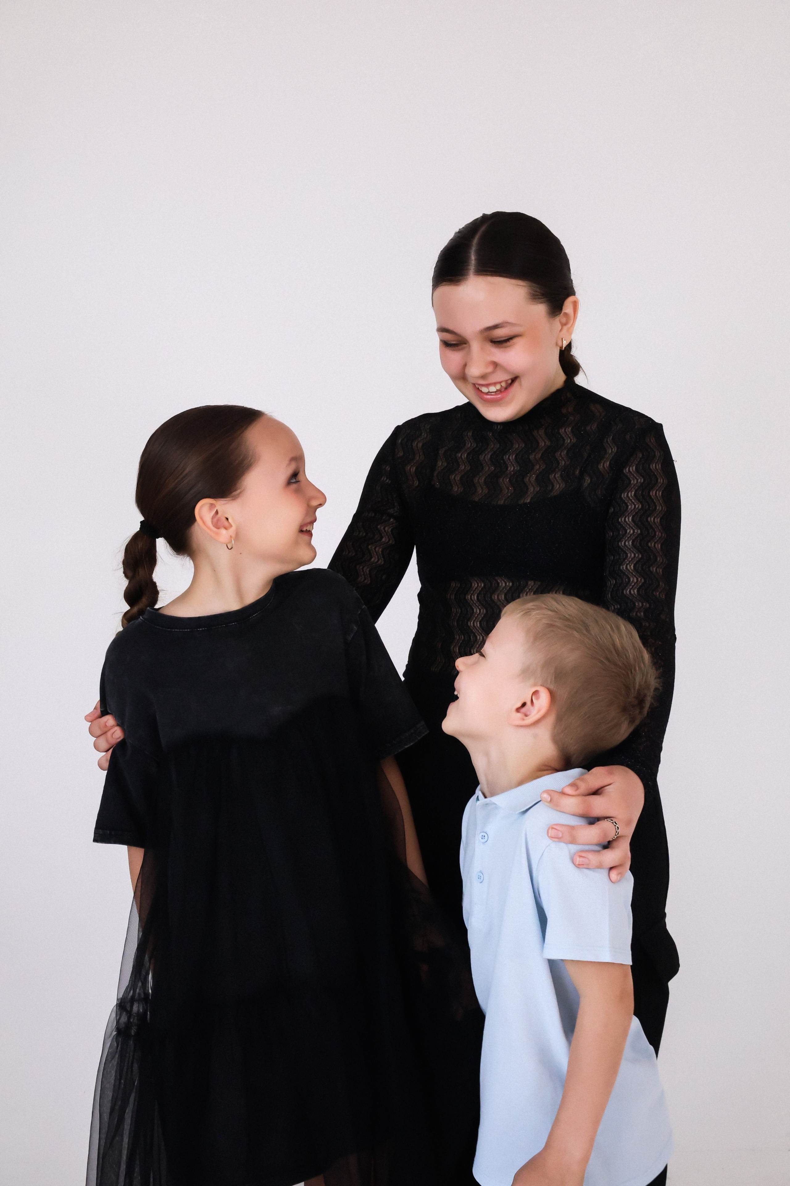 Анна и семья. Фотограф Елизавета Наумова