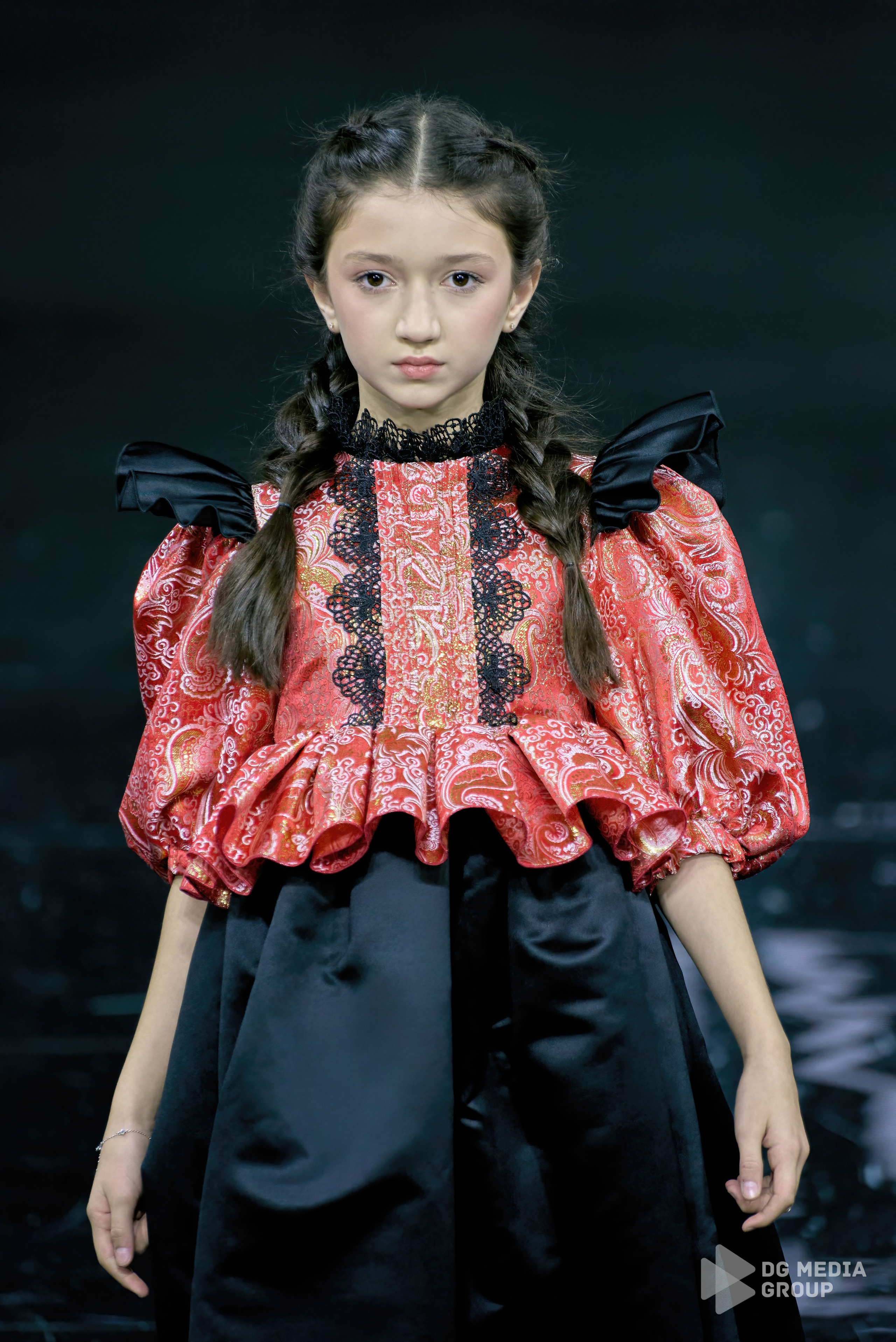 Giza | sfw 2025 | the fragment. DG MEDIA GROUP | Контент для модных показов и концертов