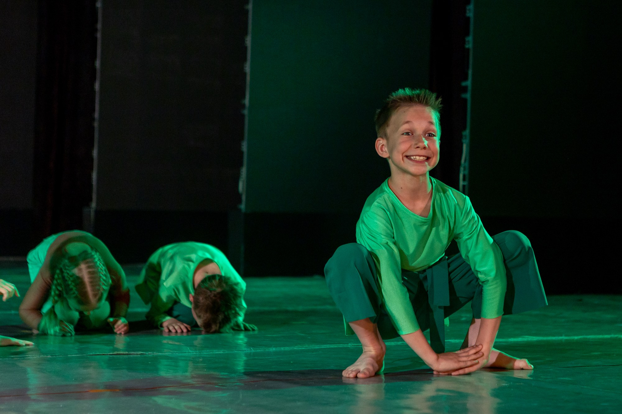 Отчетный концерт Заслуженного коллектива РФ «Жемчужинка» в Оренбурге, ДК «Россия», 2025 г. Фотограф в Оренбурге. Профессиональный фотограф