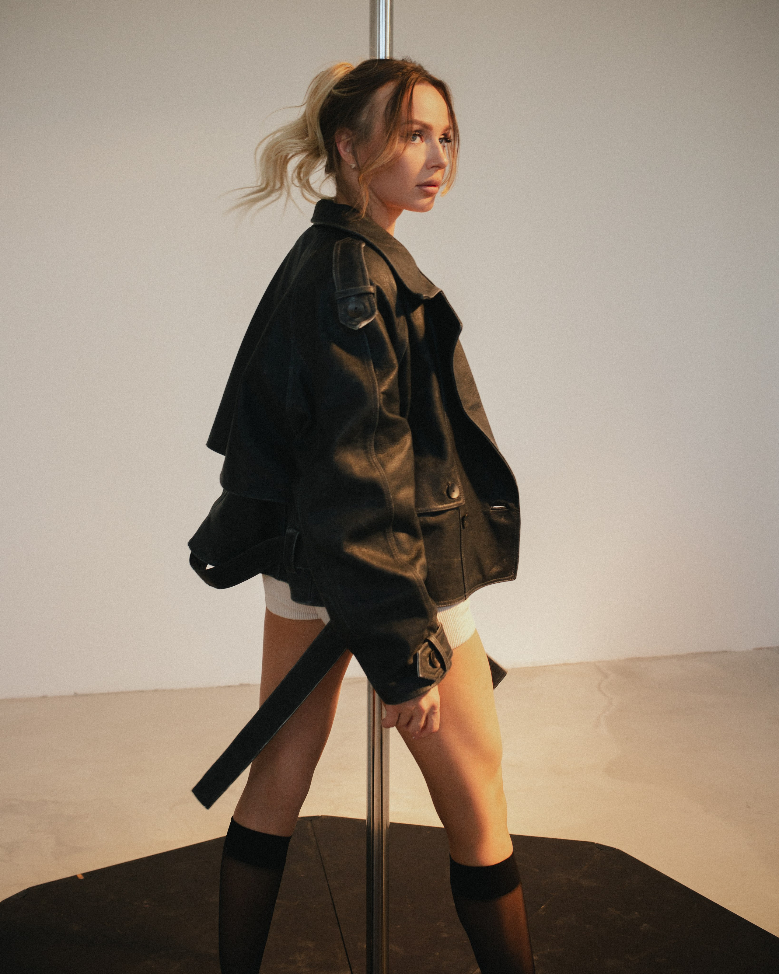 Monreve. Фотограф в Москве и Сургуте Алла Лесовая. Снимаю каталог для брендов и индивидуальные портреты для людей