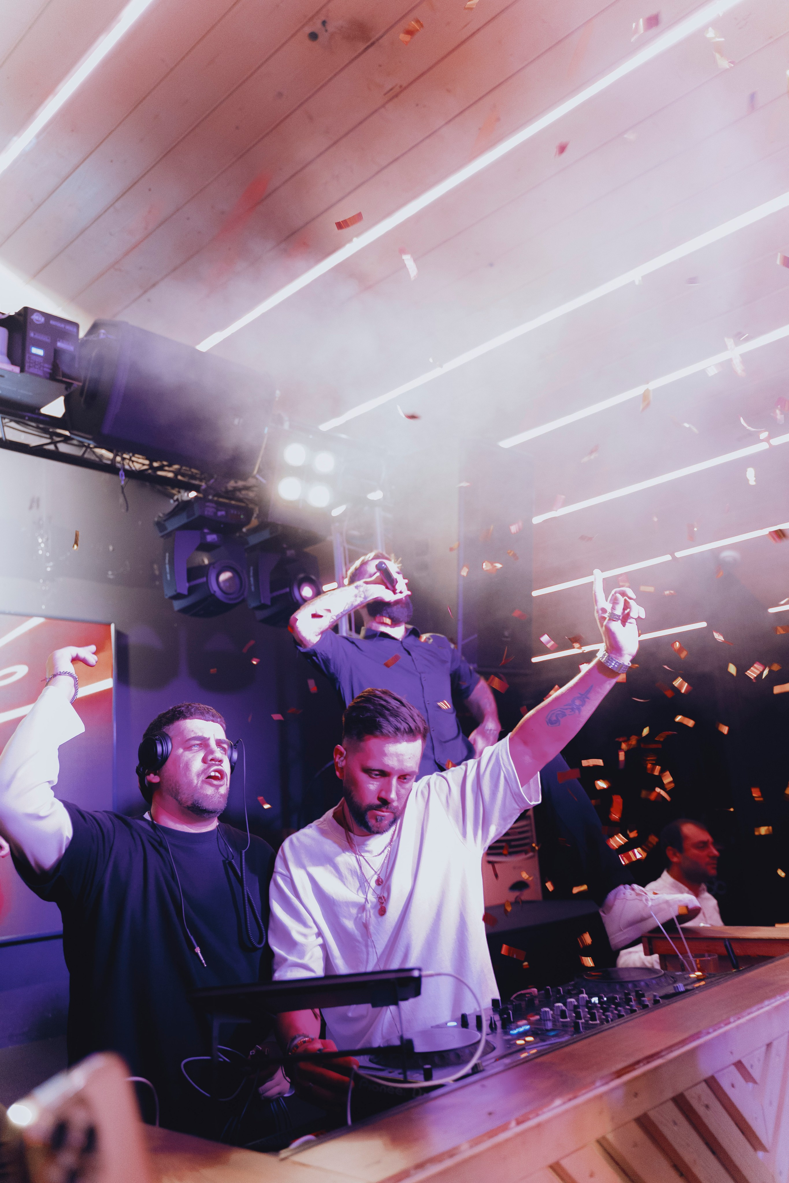 SANTA BARBARA. NIGHT VISION ФОТОГРАФЫ И ВИДЕОГРАФЫ СПБ