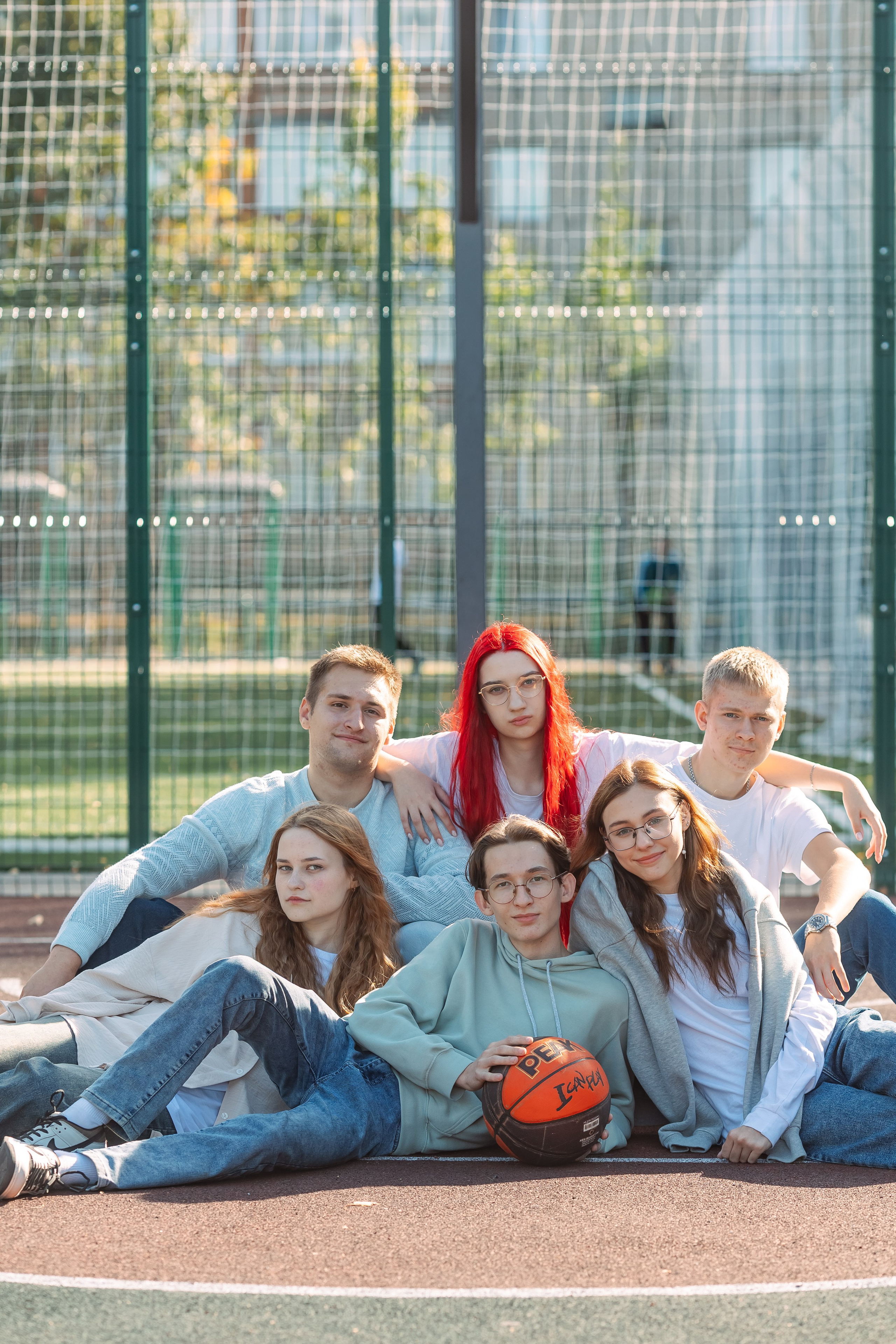 Позирование группы. Выпускные альбомы для детского сада и школы